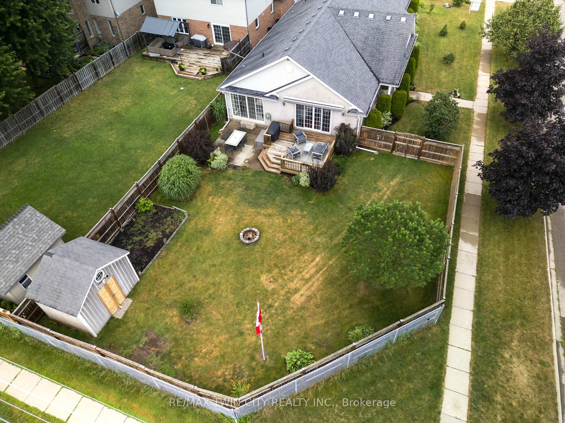Photo 45 of 190 Laschinger Boulevard, Wilmot, New Hamburg — HOMEH
