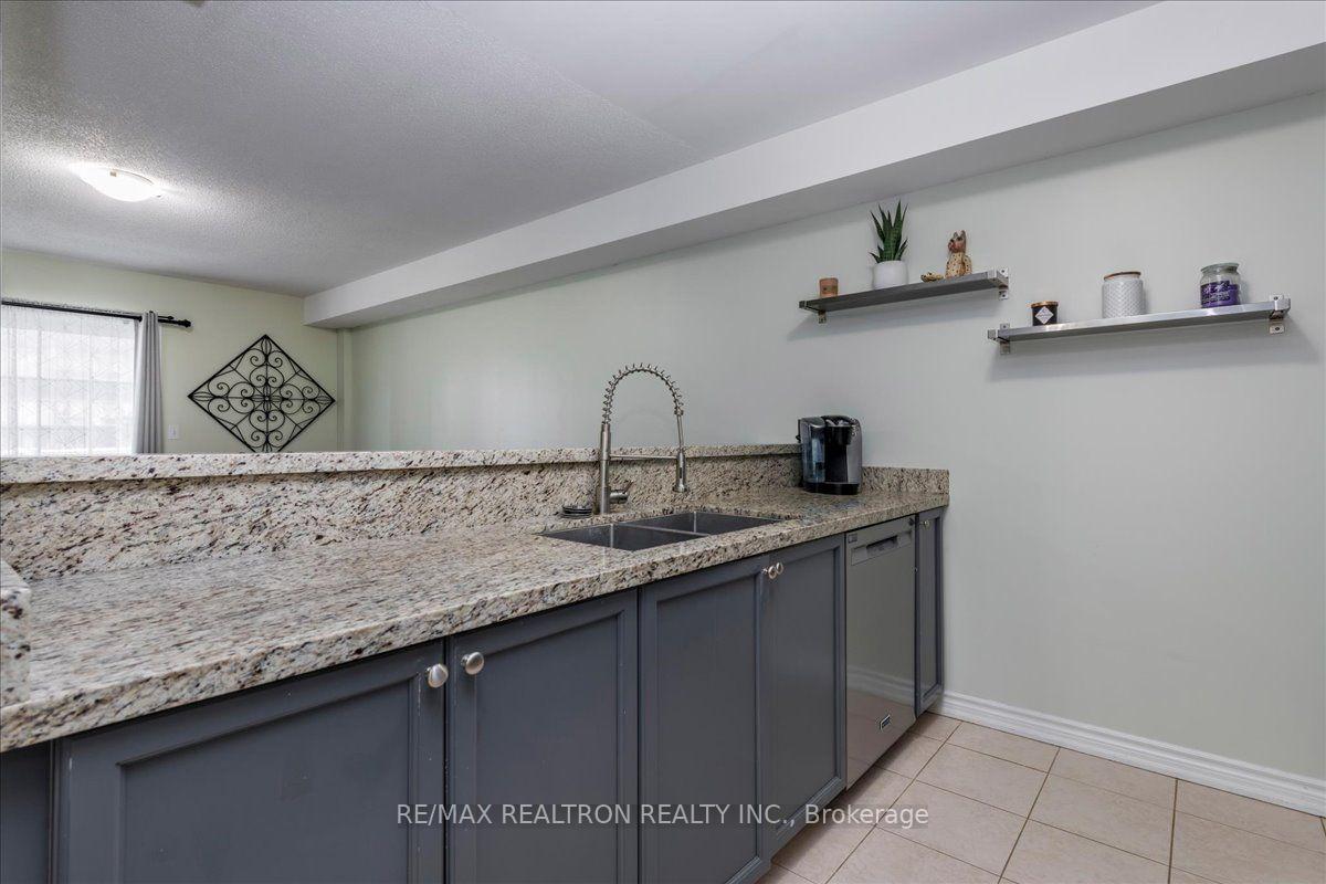 Photo 6 of Unit 3, 43 Coulter Street, Barrie, Sunnidale — HOMEH