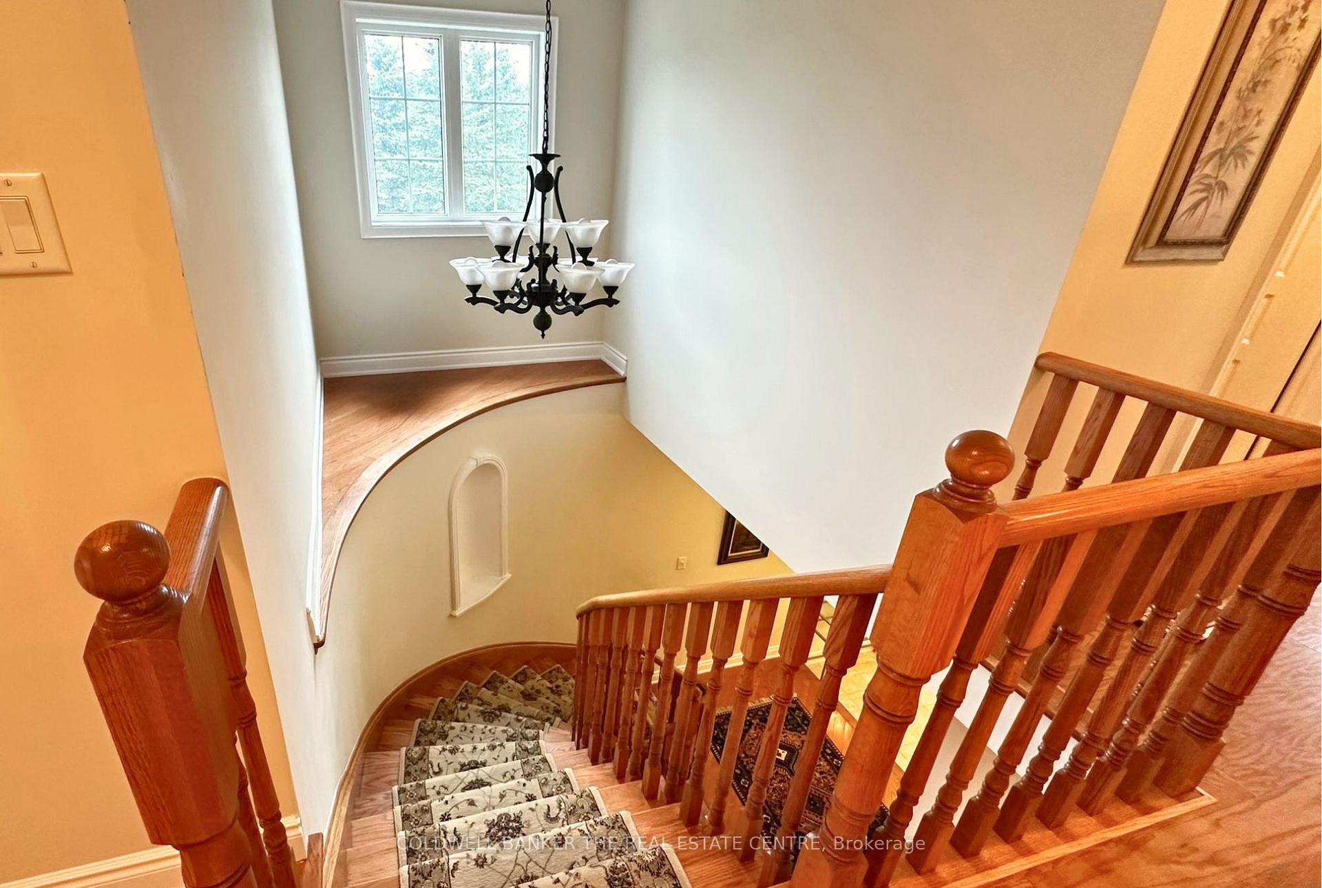Photo 15 of Unit 64, 85 Stonecliffe Crescent, Aurora, Aurora Estates — HOMEH