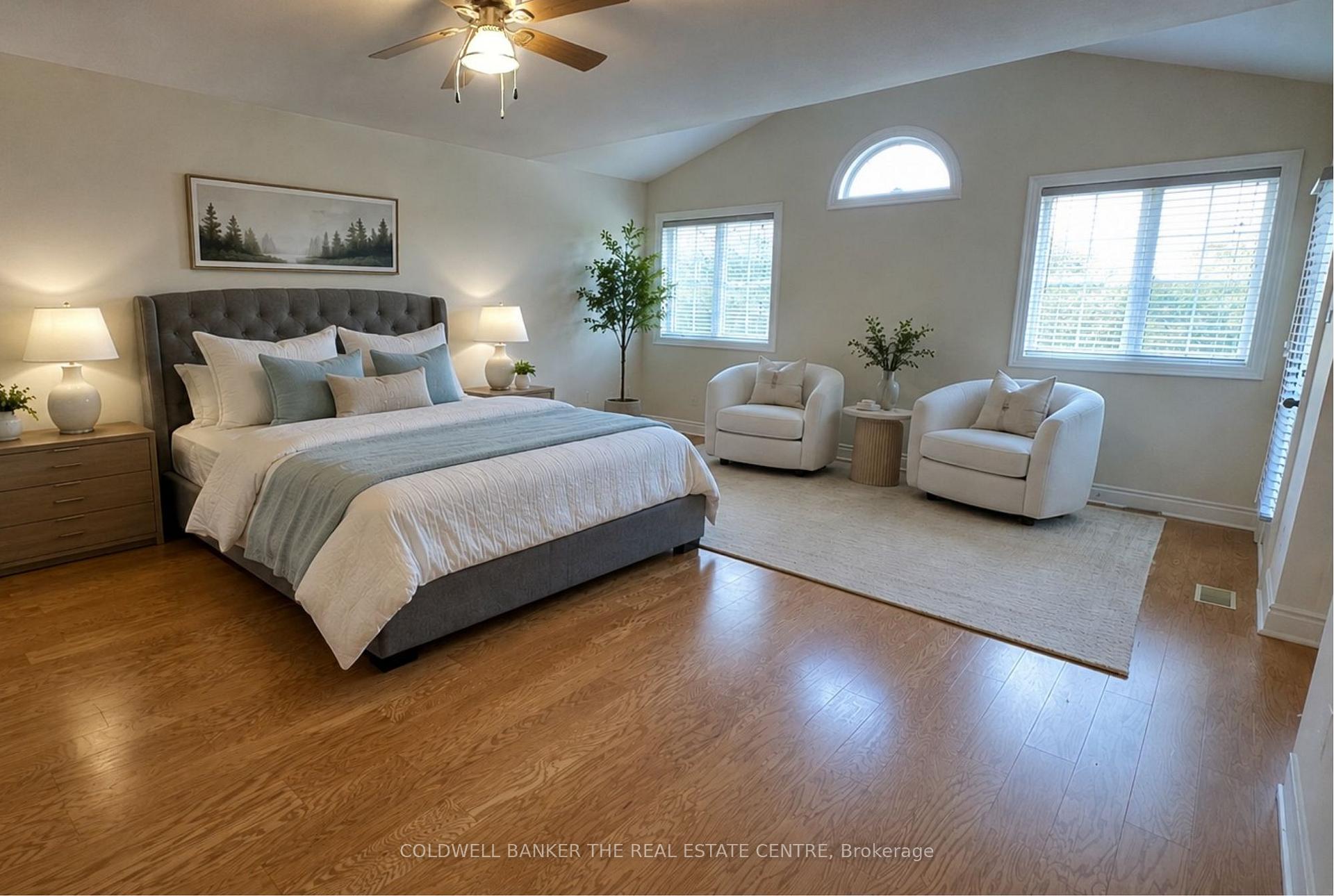 Photo 17 of Unit 64, 85 Stonecliffe Crescent, Aurora, Aurora Estates — HOMEH