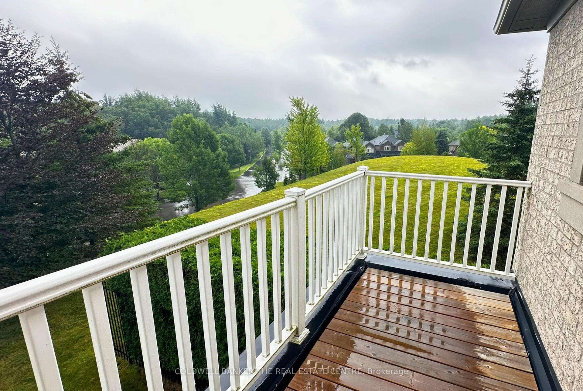 Photo 19 of Unit 64, 85 Stonecliffe Crescent, Aurora, Aurora Estates — HOMEH