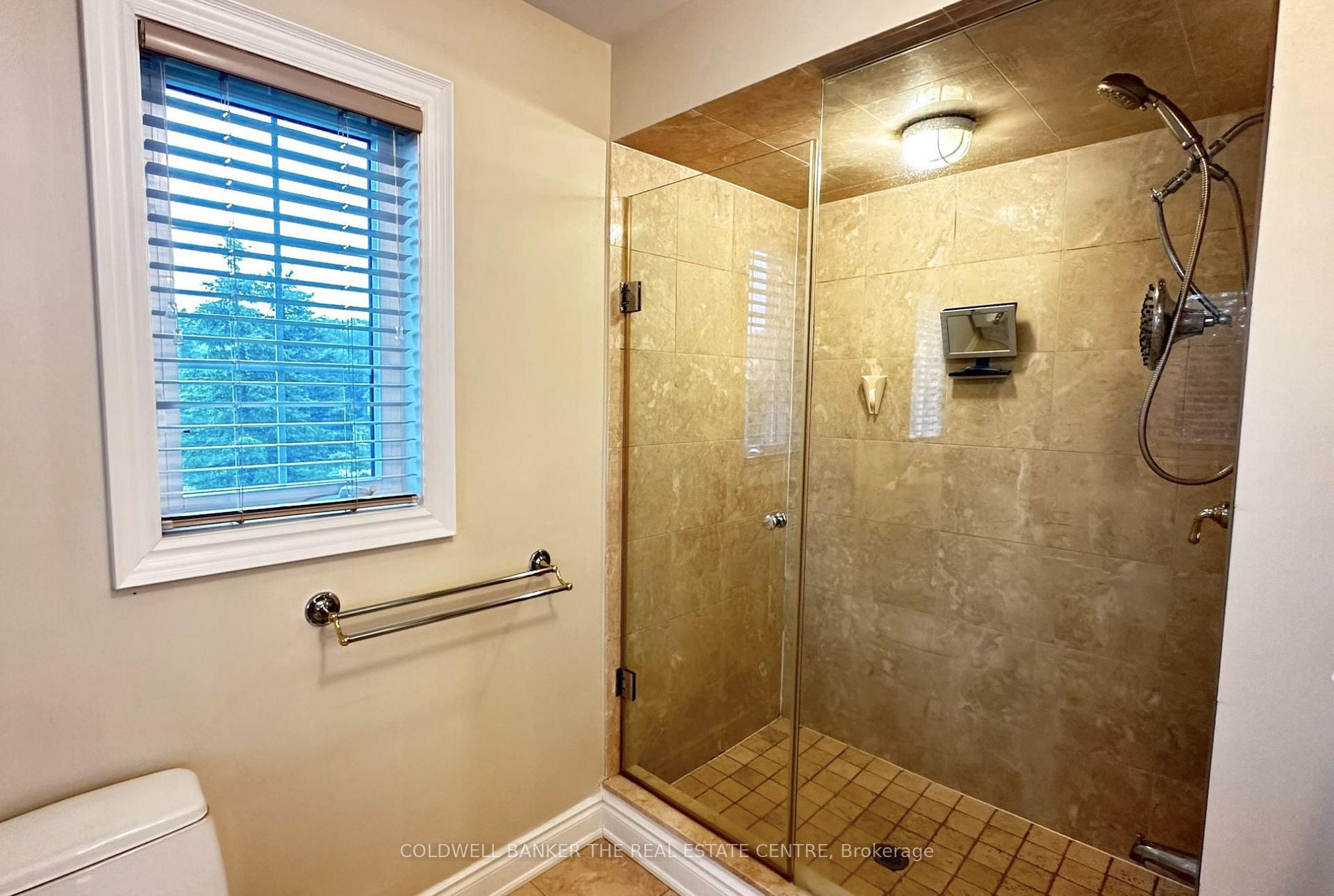 Photo 21 of Unit 64, 85 Stonecliffe Crescent, Aurora, Aurora Estates — HOMEH