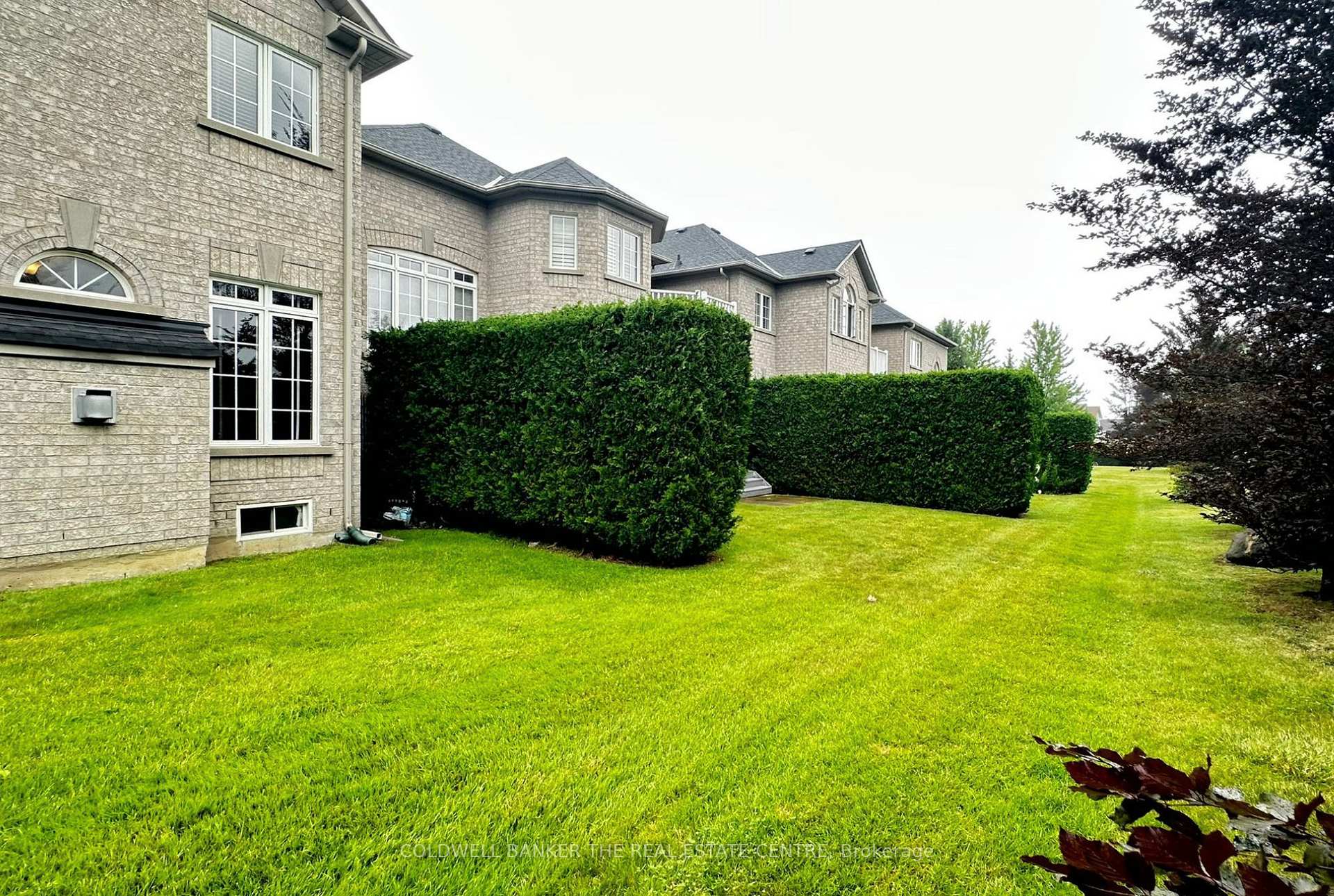 Photo 29 of Unit 64, 85 Stonecliffe Crescent, Aurora, Aurora Estates — HOMEH