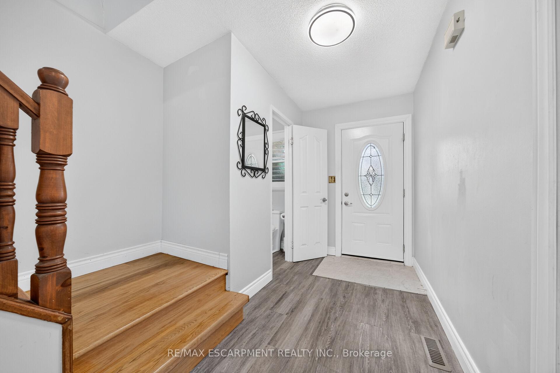 Photo 3 of Unit 27, 860 Rymal Road E, Hamilton, Allison — HOMEH
