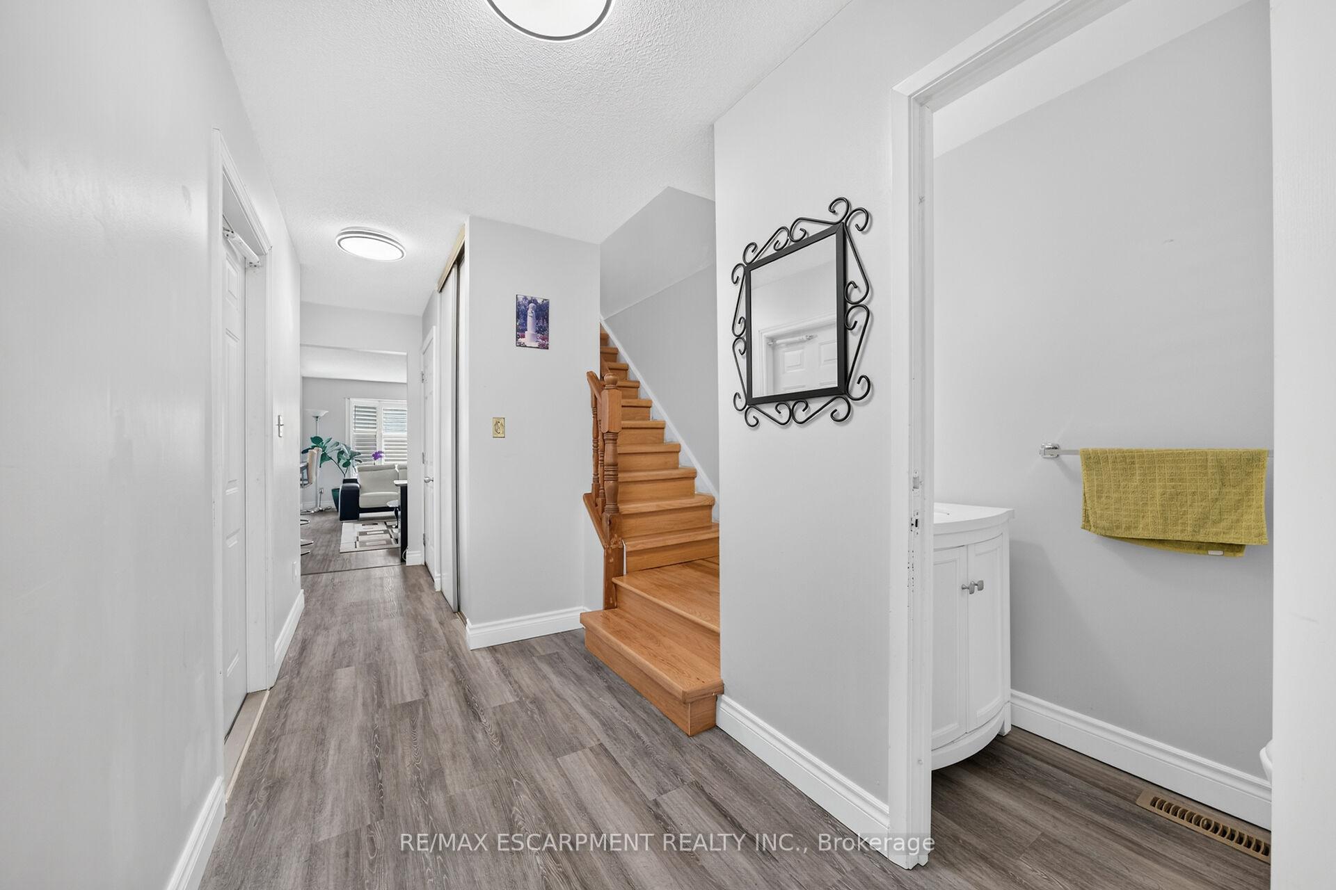 Photo 4 of Unit 27, 860 Rymal Road E, Hamilton, Allison — HOMEH