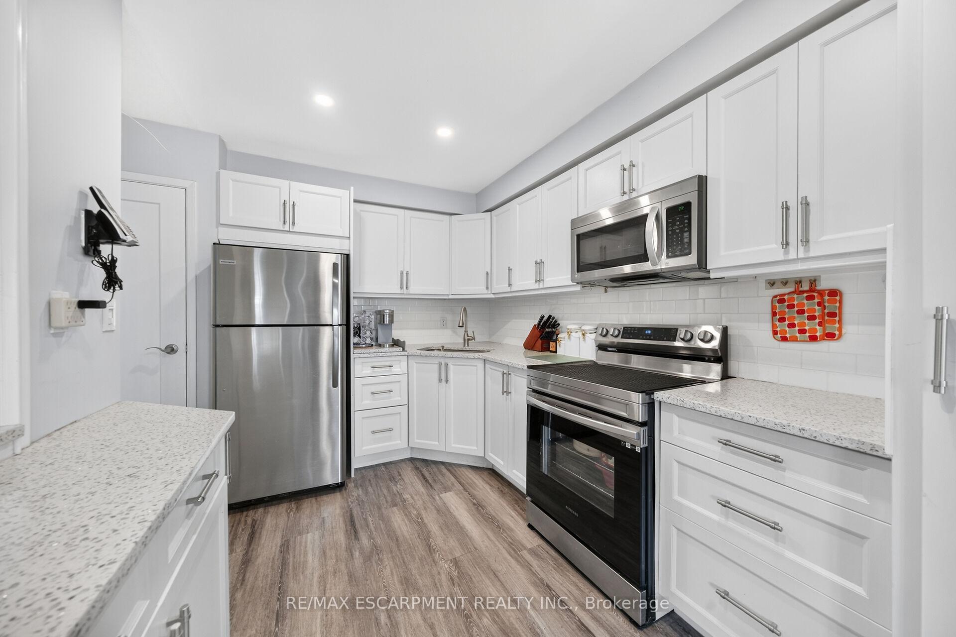 Photo 16 of Unit 27, 860 Rymal Road E, Hamilton, Allison — HOMEH