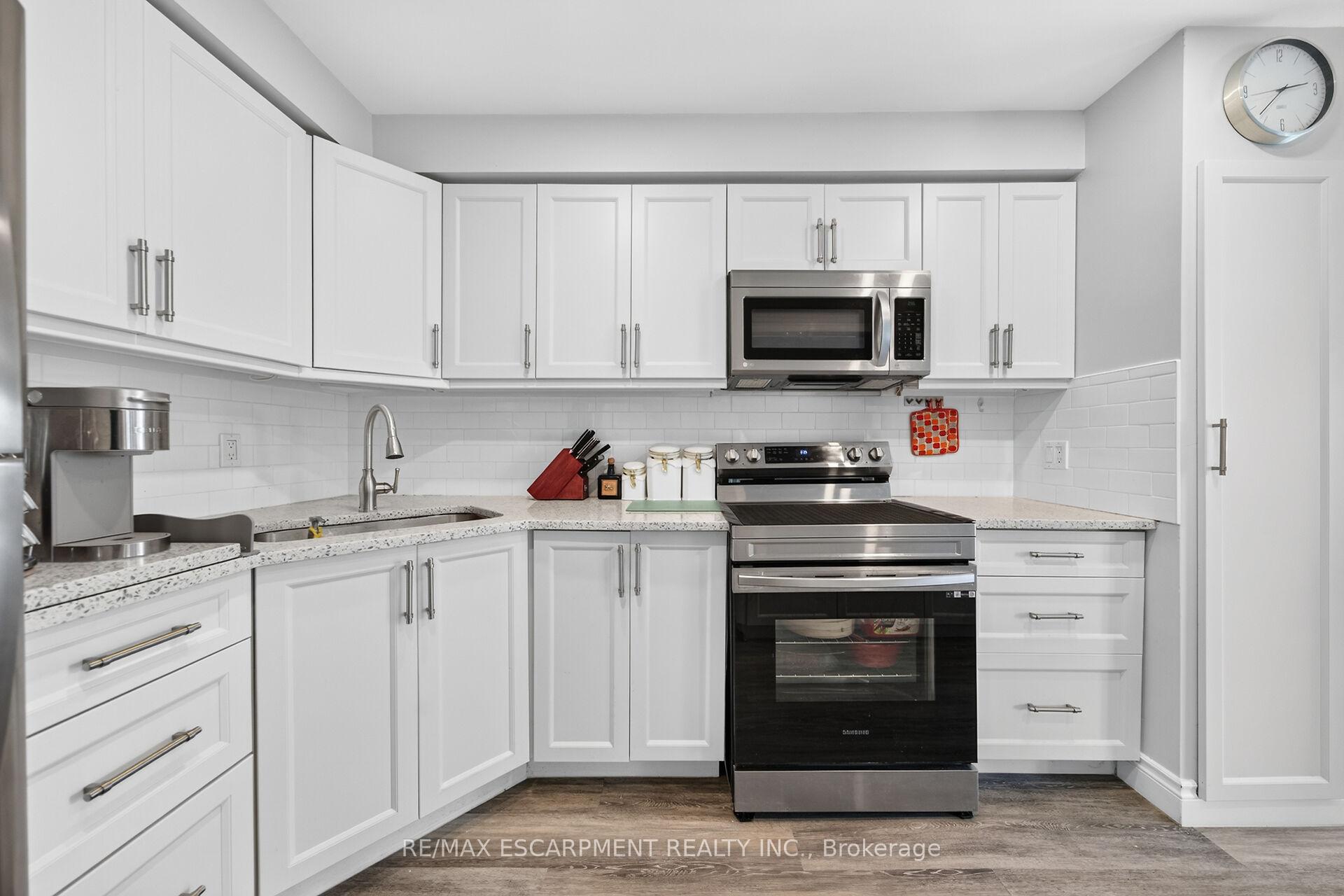 Photo 17 of Unit 27, 860 Rymal Road E, Hamilton, Allison — HOMEH
