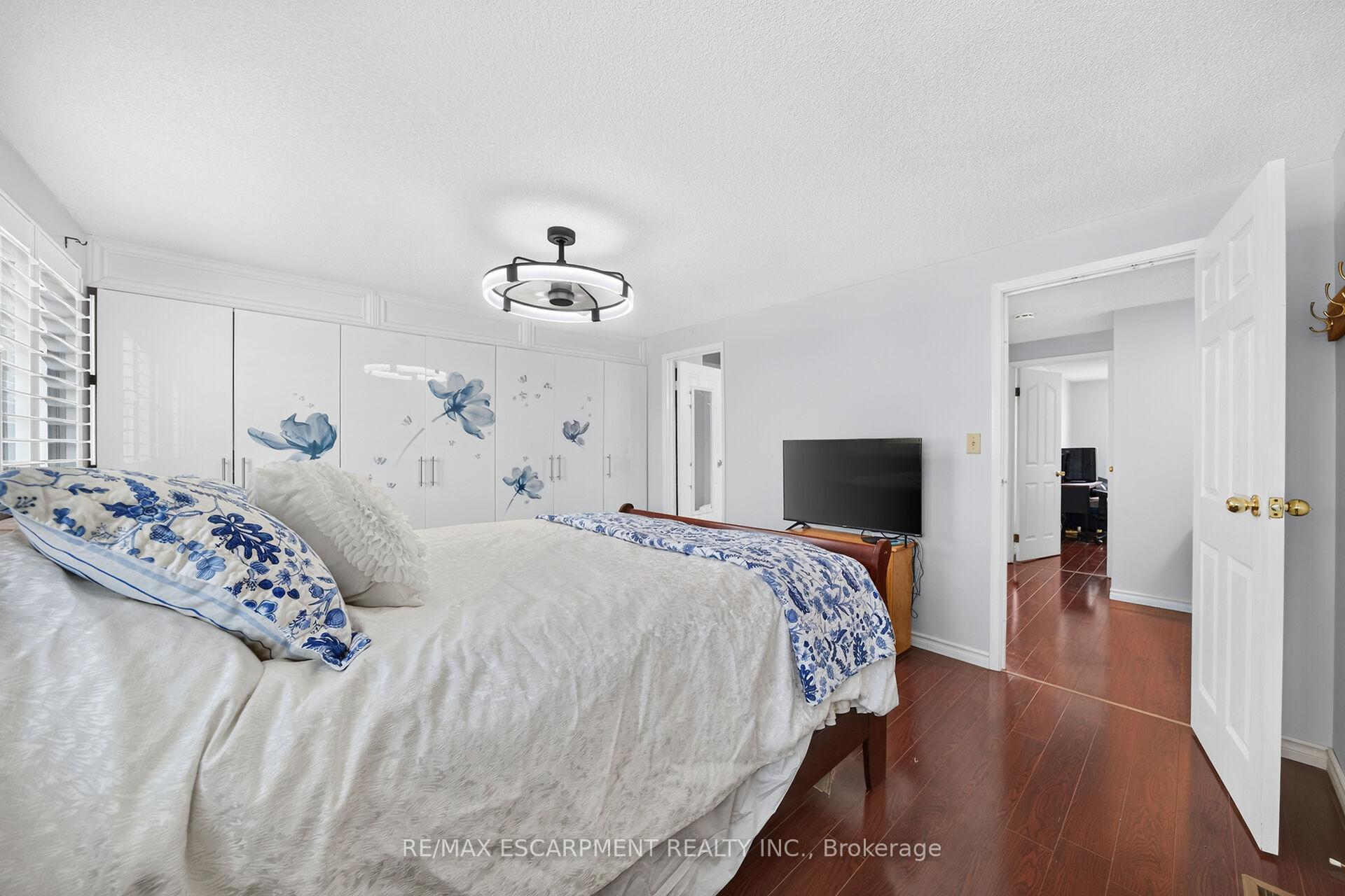 Photo 23 of Unit 27, 860 Rymal Road E, Hamilton, Allison — HOMEH