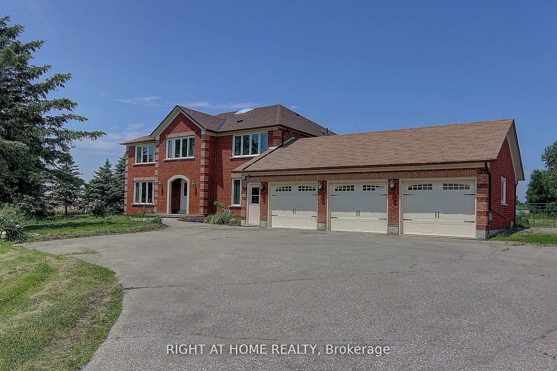 Photo 3 of 1008 Mount Albert Road, East Gwillimbury, Rural East Gwillimbury — HOMEH