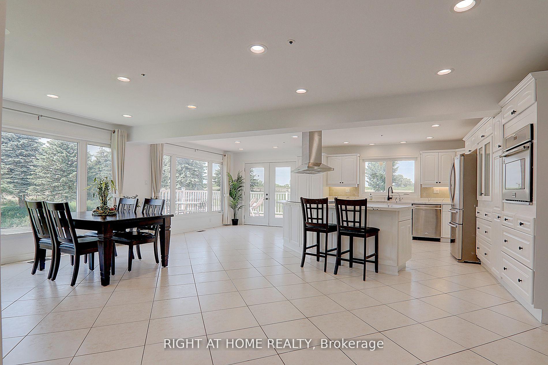 Photo 10 of 1008 Mount Albert Road, East Gwillimbury, Rural East Gwillimbury — HOMEH