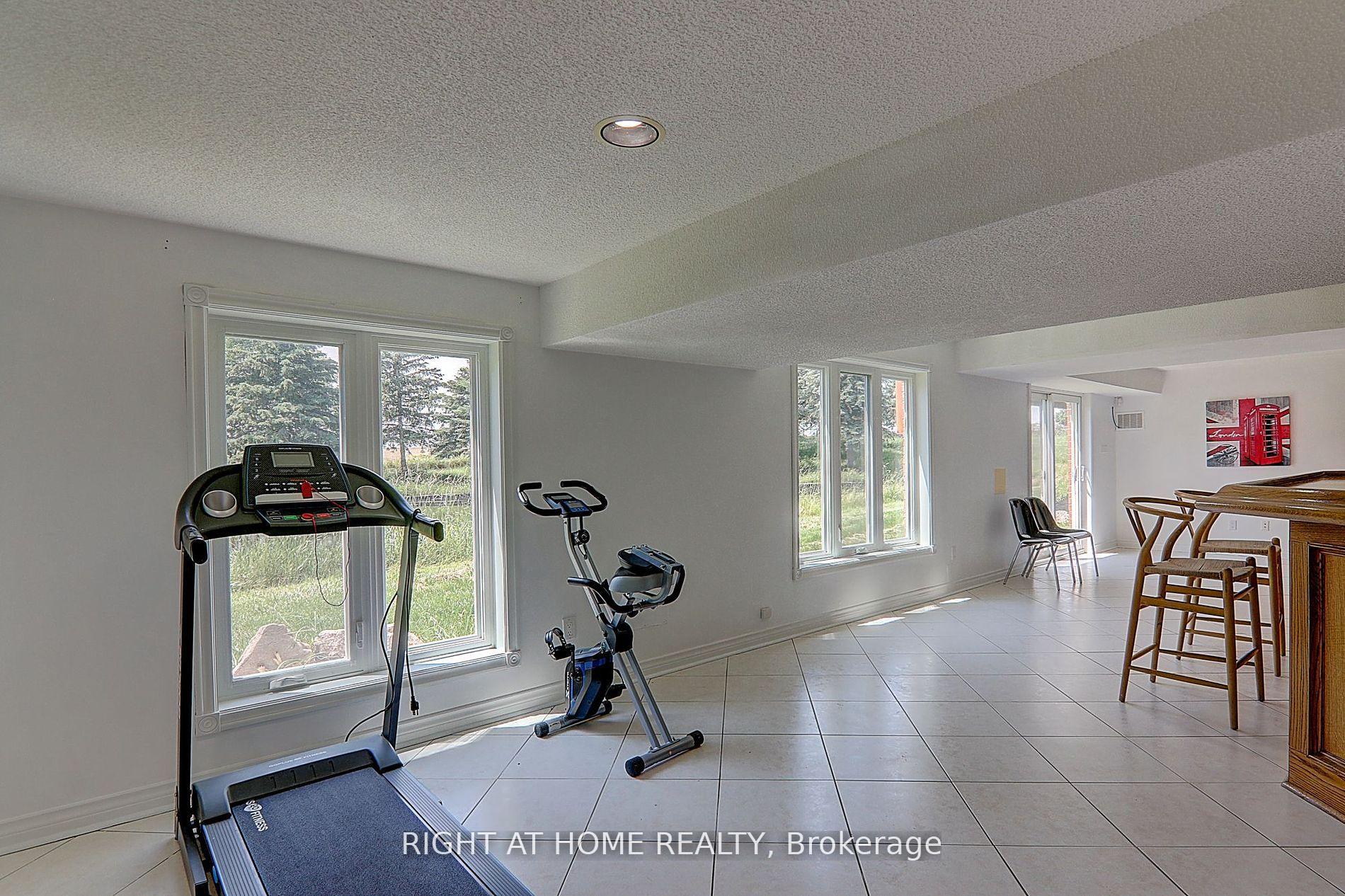 Photo 24 of 1008 Mount Albert Road, East Gwillimbury, Rural East Gwillimbury — HOMEH