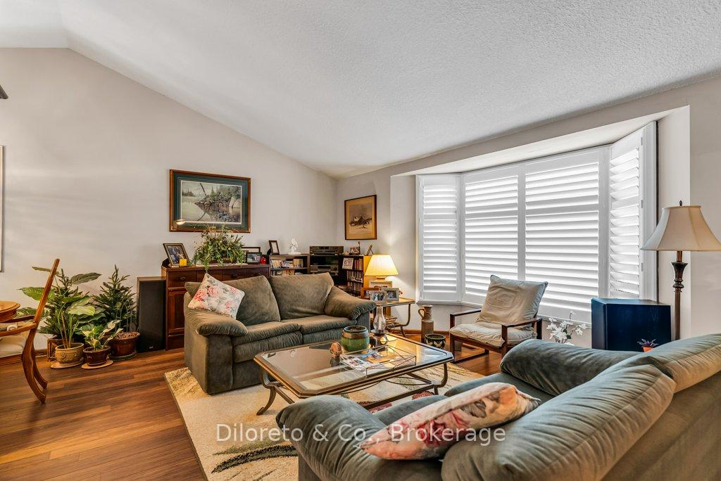 Photo 5 of 7 Wimbledon Road, Guelph, Willow West/Sugarbush/West Acres — HOMEH