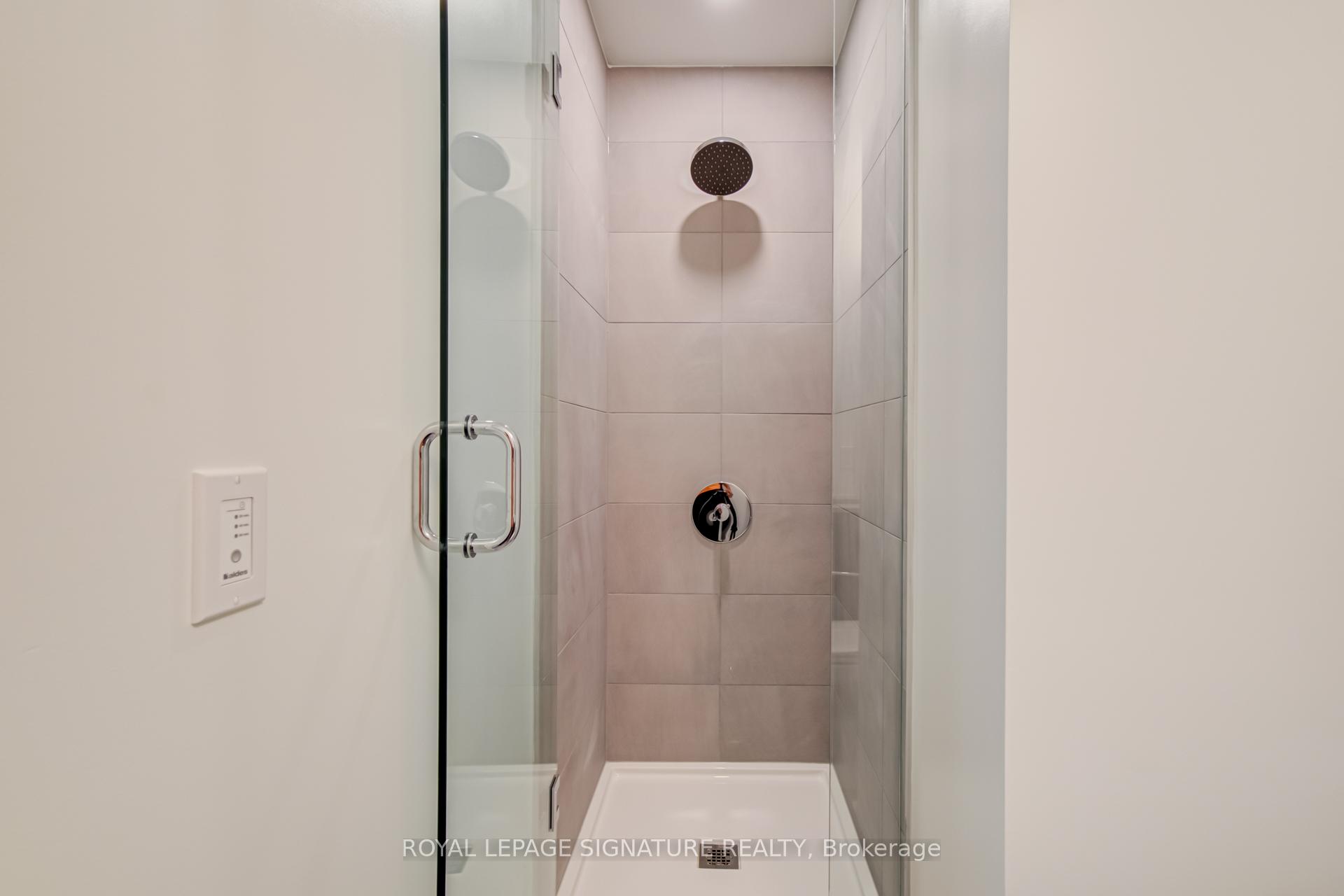 Photo 10 of Unit 4715, 1000 Portage Parkway, Vaughan, Vaughan Corporate Centre — HOMEH