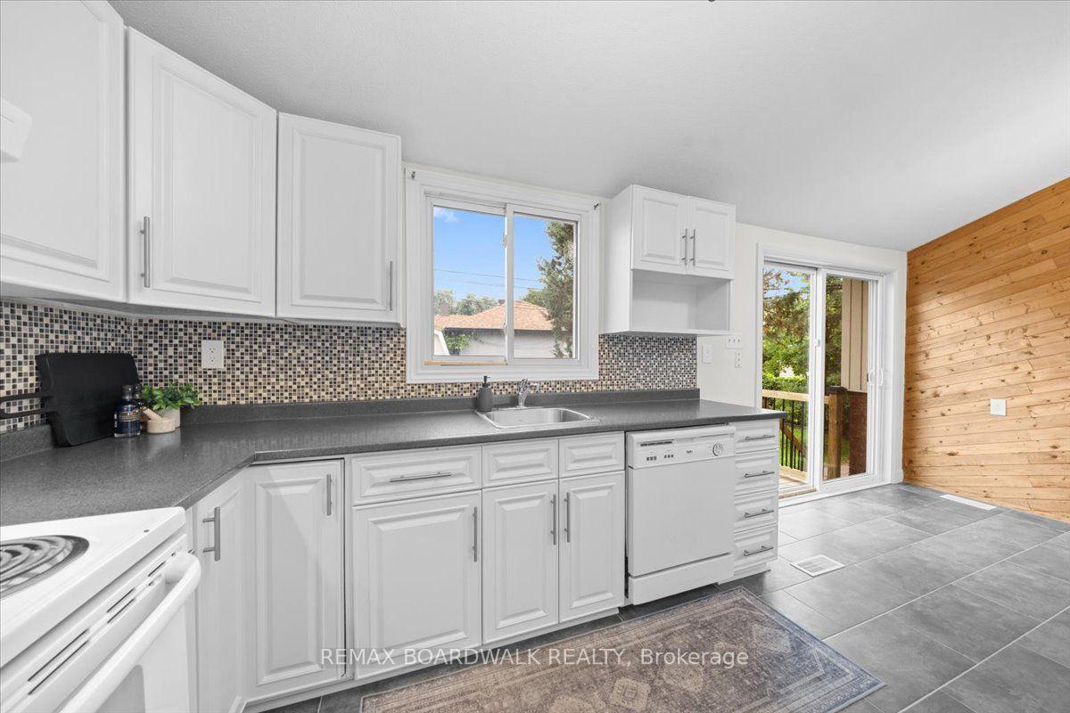 Photo 9 of 1219 Notting Hill Avenue, Ottawa, Brookfield Gardens — HOMEH