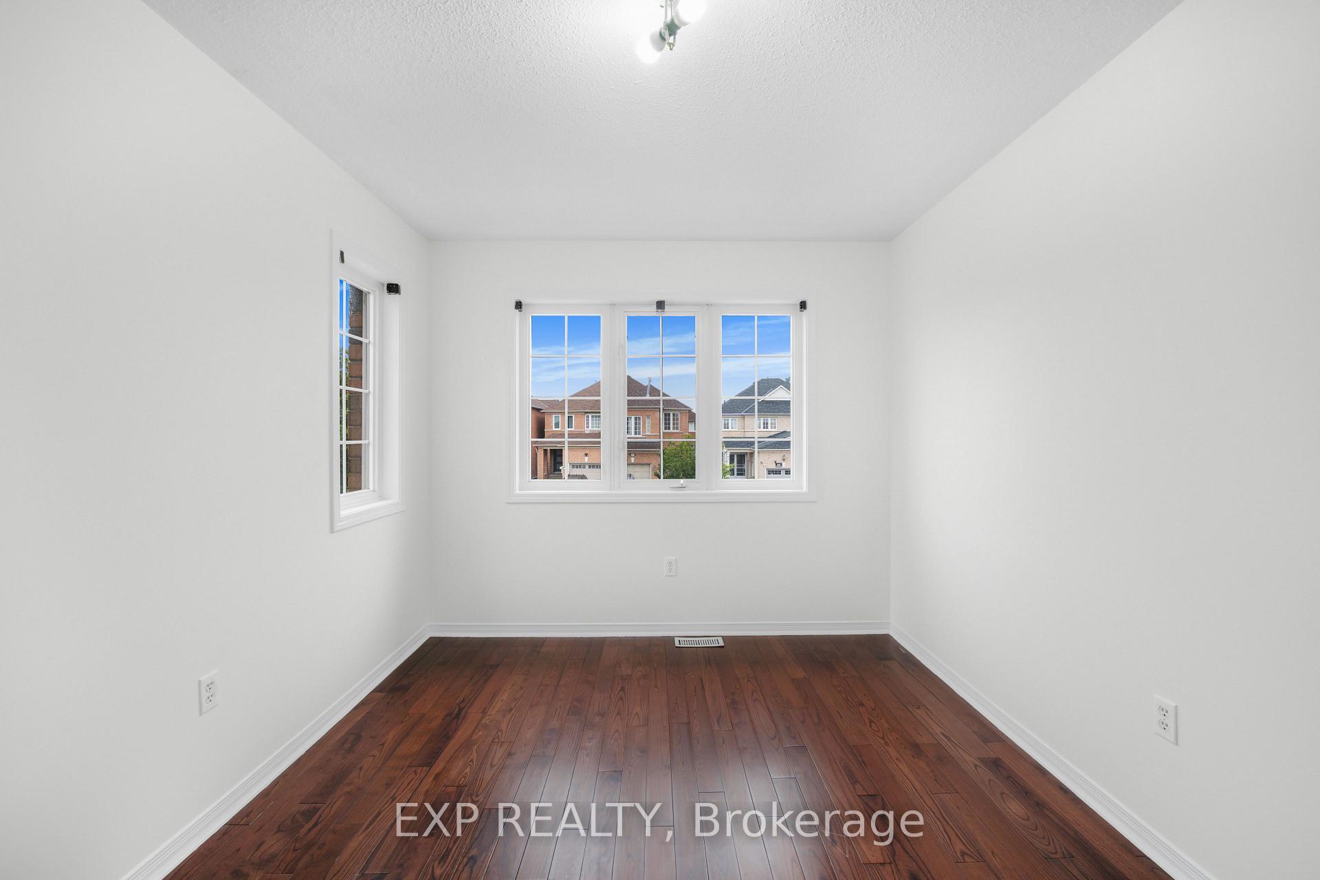 Photo 20 of 128 Olympia Crescent, Brampton, Fletcher's Meadow — HOMEH