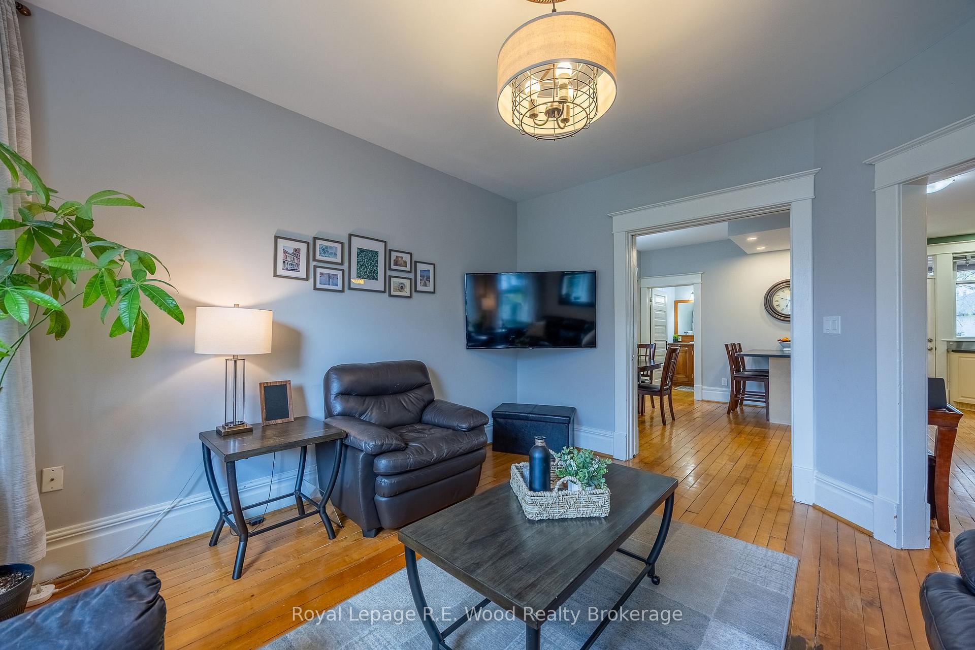 Photo 12 of 10 George Street, Tillsonburg — HOMEH