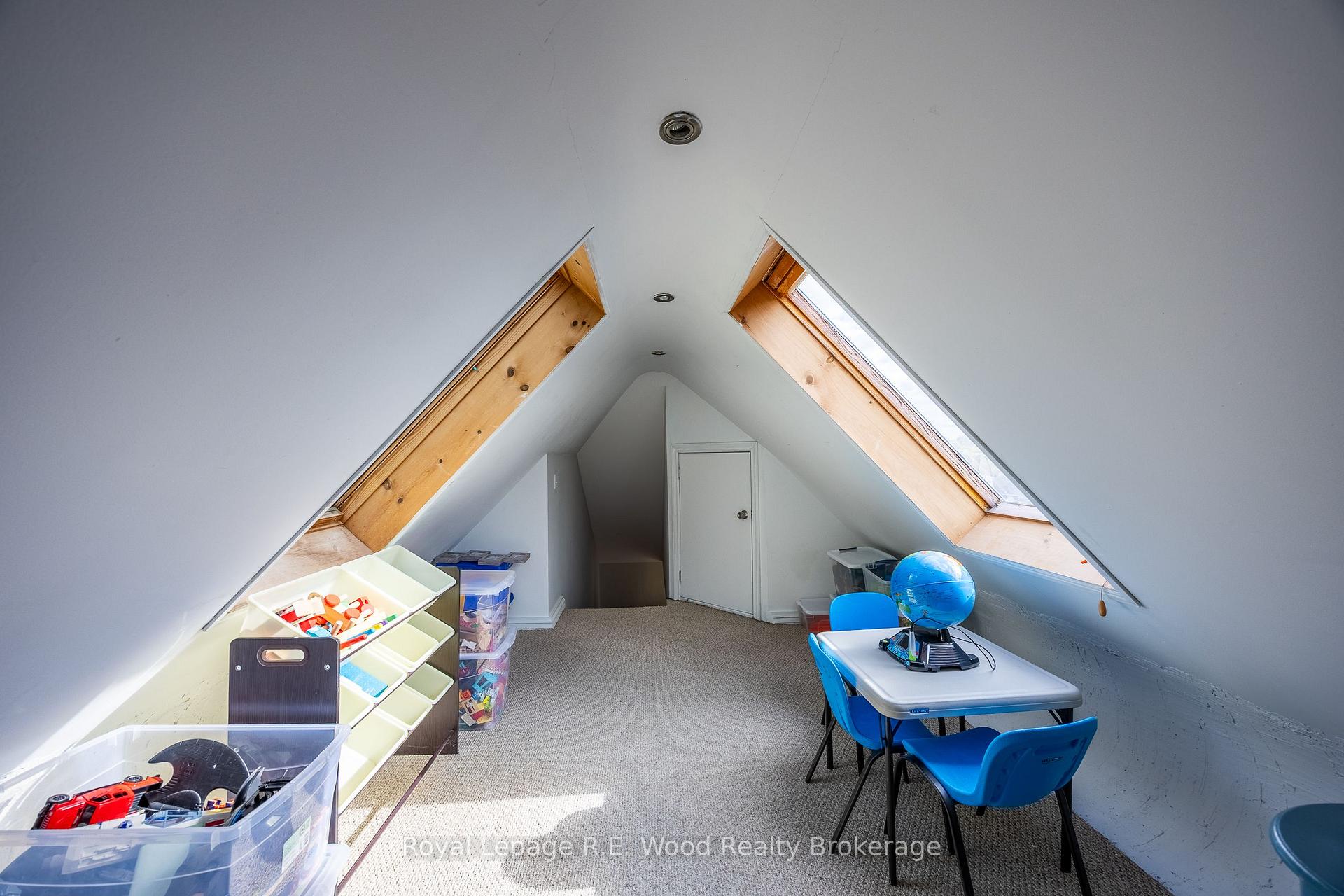 Photo 23 of 10 George Street, Tillsonburg — HOMEH