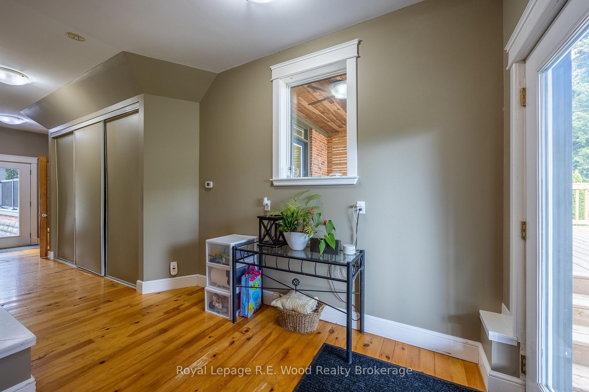 Photo 27 of 10 George Street, Tillsonburg — HOMEH