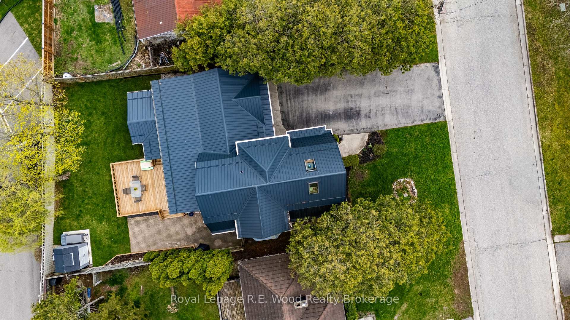 Photo 47 of 10 George Street, Tillsonburg — HOMEH