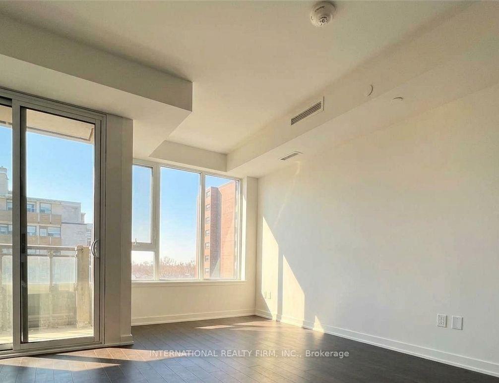 Photo 4 of Unit 606, 1 Cardiff Road, Toronto, Mount Pleasant East — HOMEH