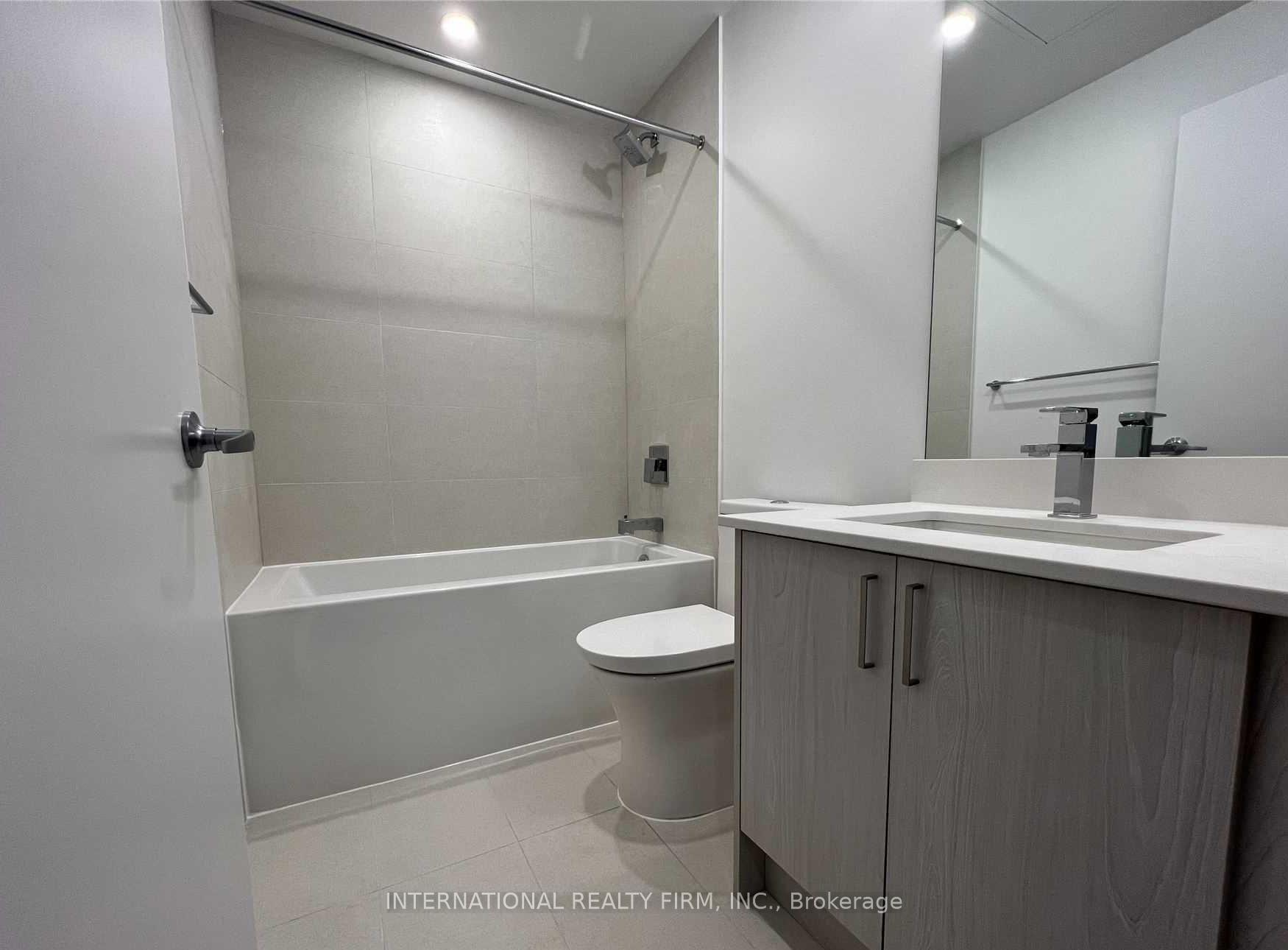 Photo 6 of Unit 606, 1 Cardiff Road, Toronto, Mount Pleasant East — HOMEH