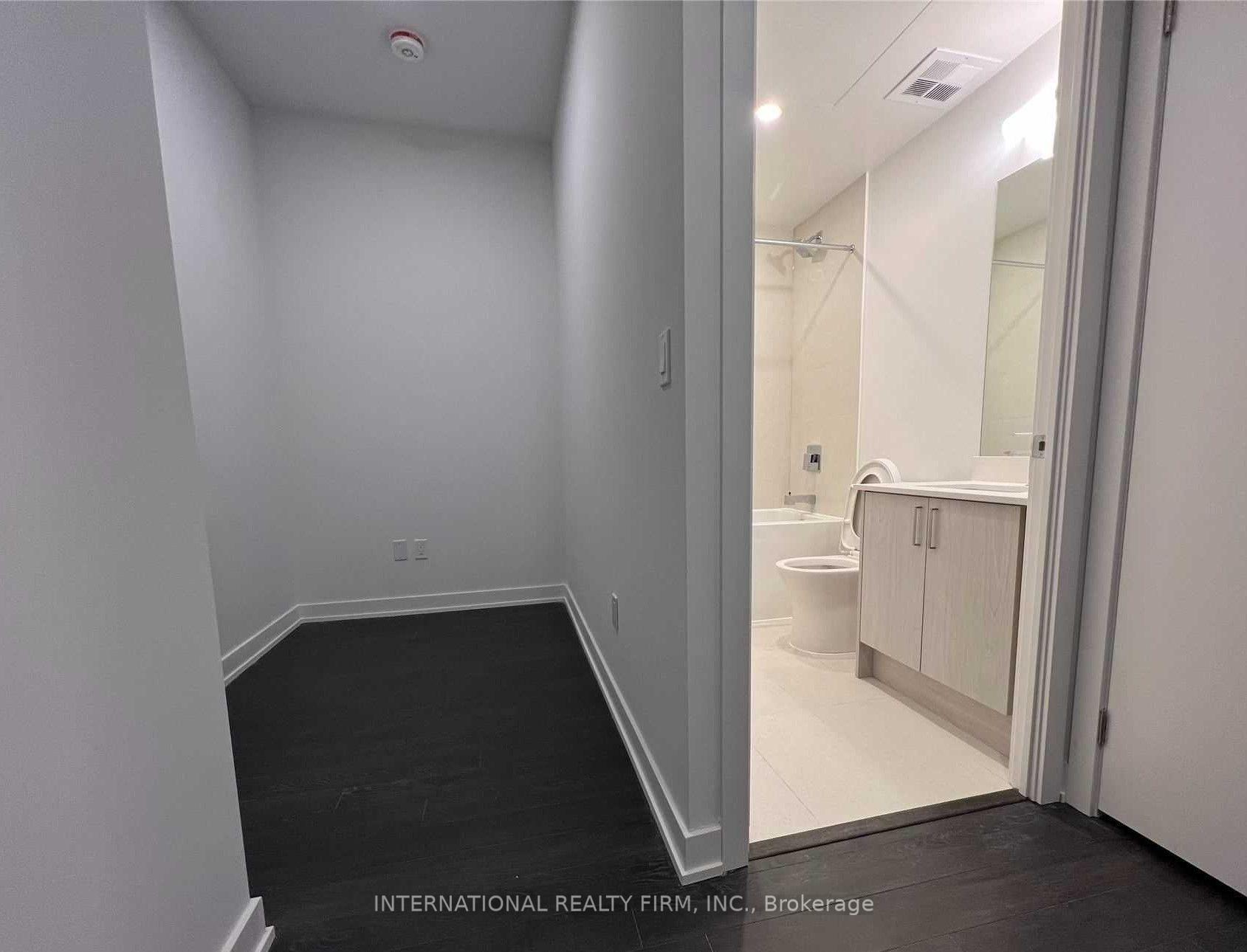 Photo 8 of Unit 606, 1 Cardiff Road, Toronto, Mount Pleasant East — HOMEH