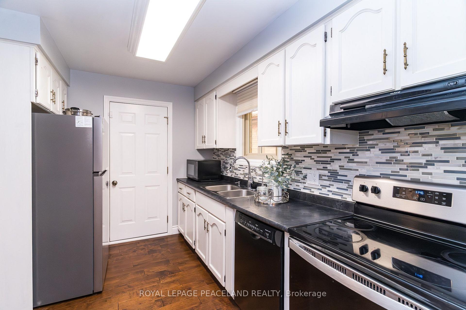 Photo 9 of 543 Drummerhill Crescent, Waterloo, Westvale — HOMEH