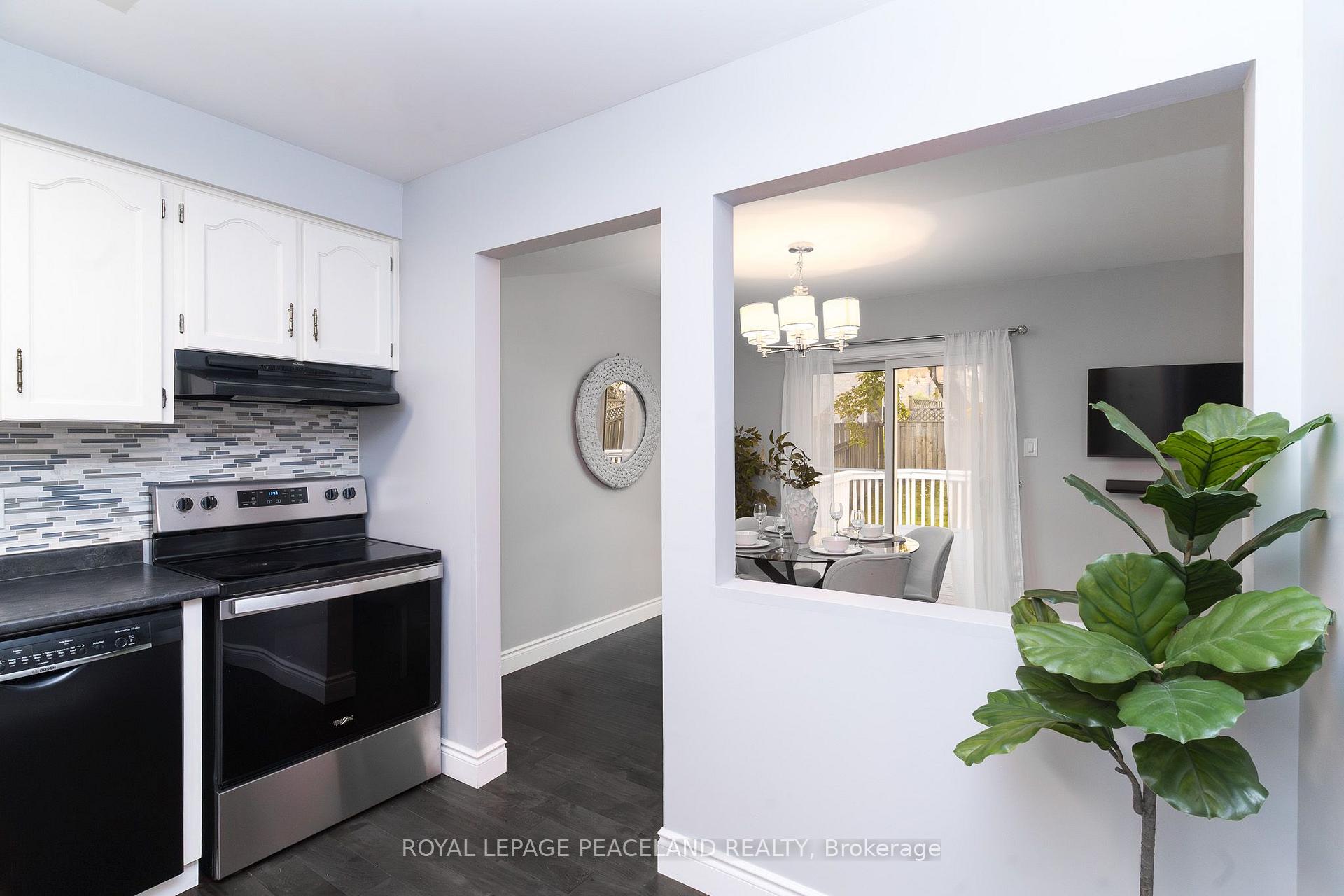 Photo 10 of 543 Drummerhill Crescent, Waterloo, Westvale — HOMEH