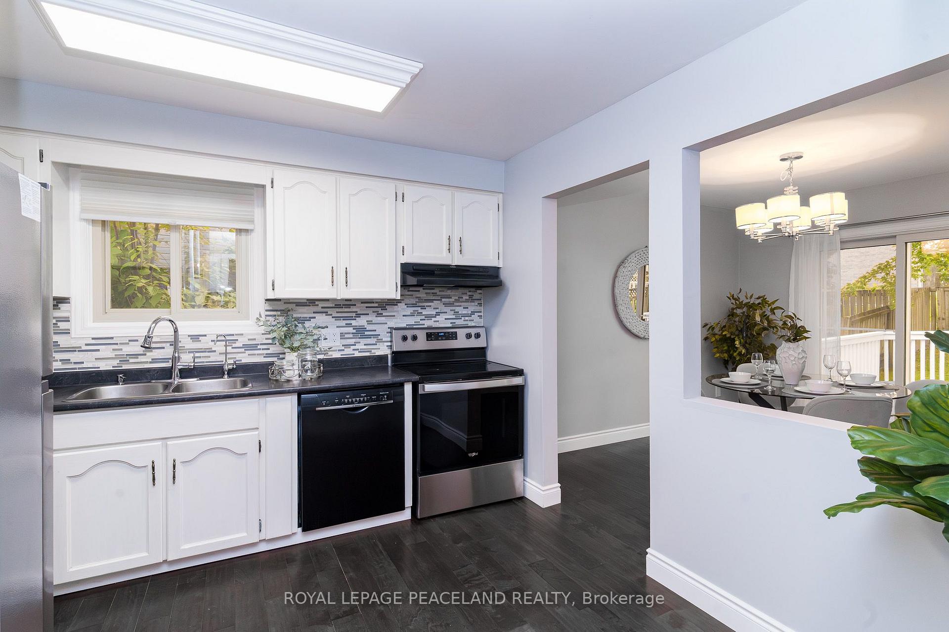 Photo 11 of 543 Drummerhill Crescent, Waterloo, Westvale — HOMEH