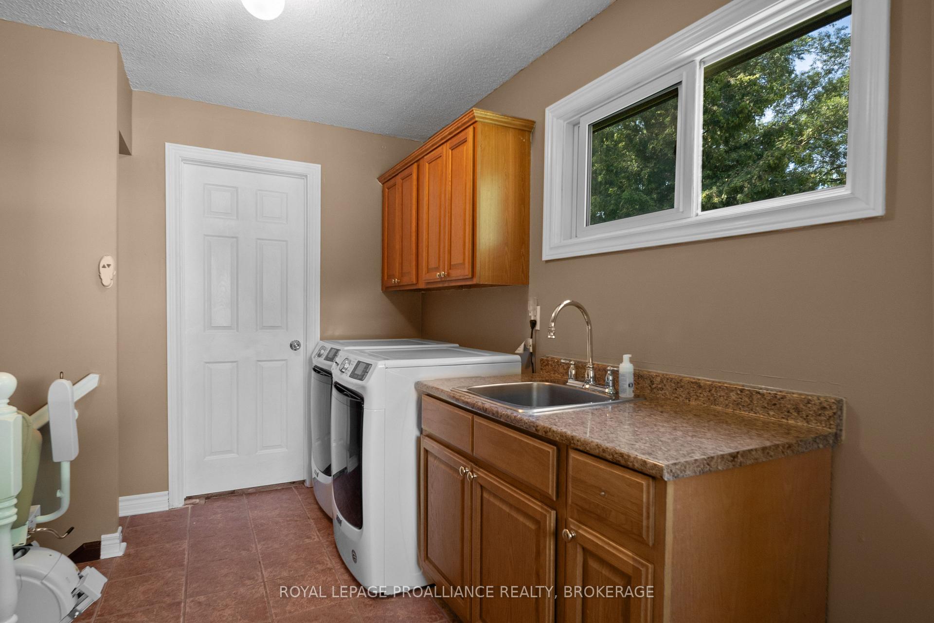 Photo 24 of 94 Nicholson Point Road, Loyalist, Lennox and Addington - South — HOMEH