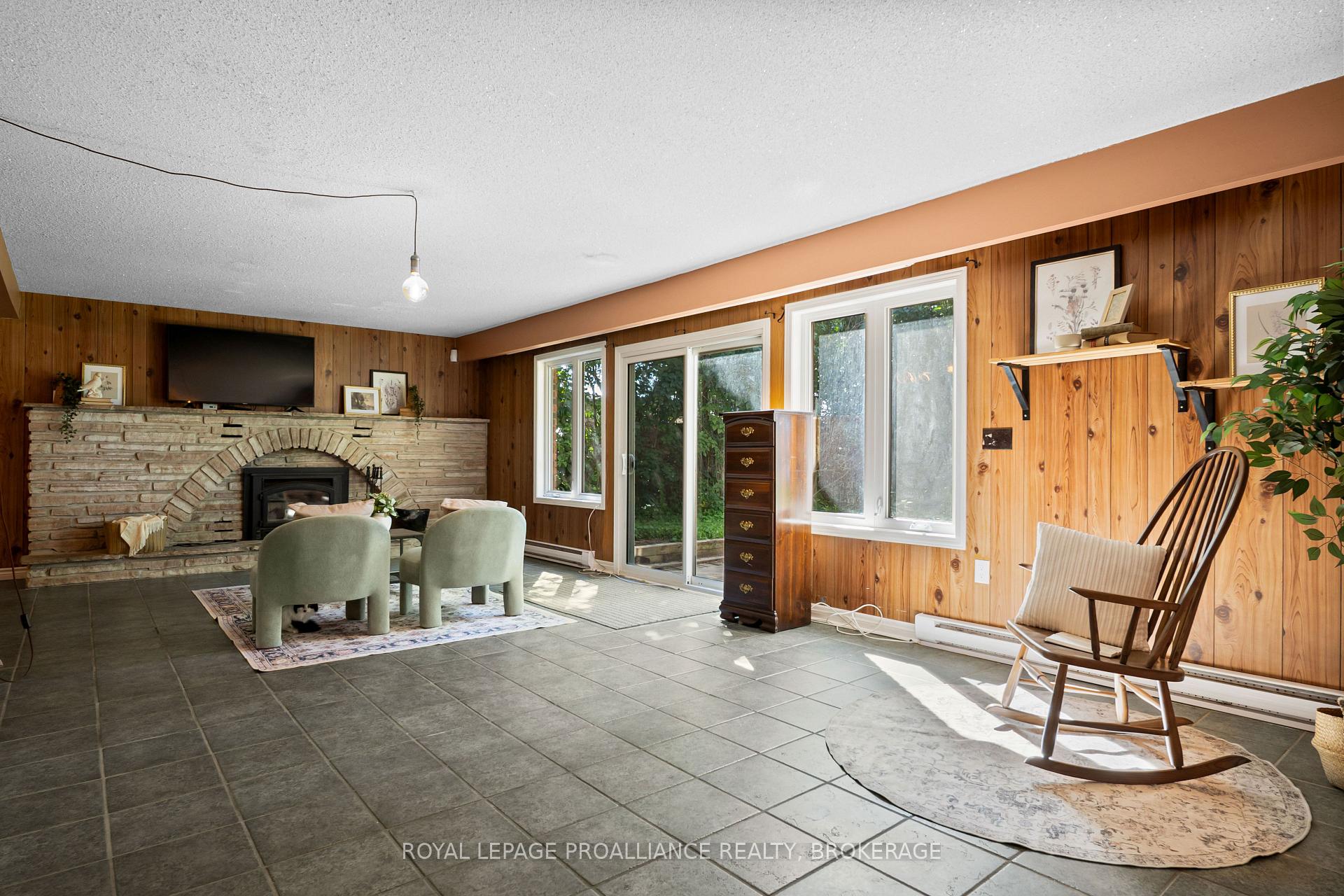 Photo 25 of 94 Nicholson Point Road, Loyalist, Lennox and Addington - South — HOMEH