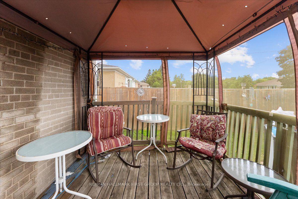 Photo 37 of 1014 Dunlop Street E, Whitby, Downtown Whitby — HOMEH