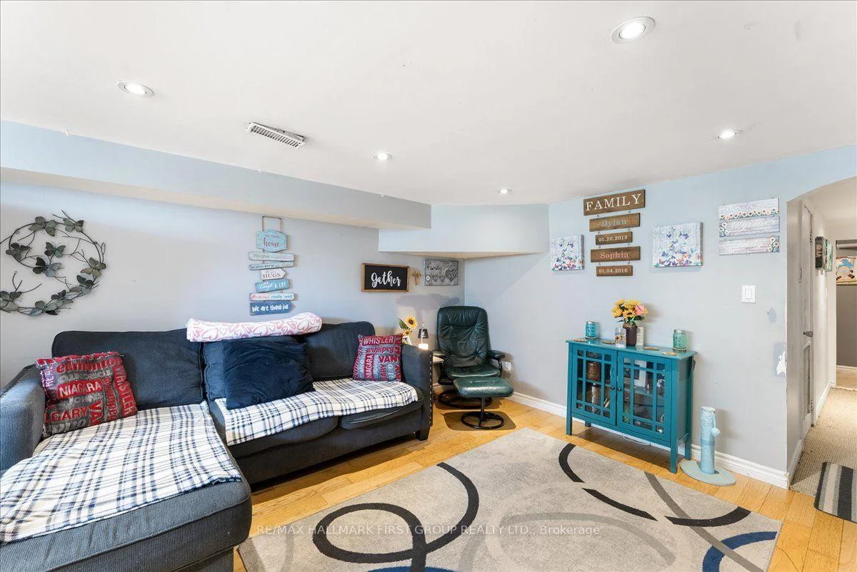 Photo 20 of 1014 Dunlop Street E, Whitby, Downtown Whitby — HOMEH