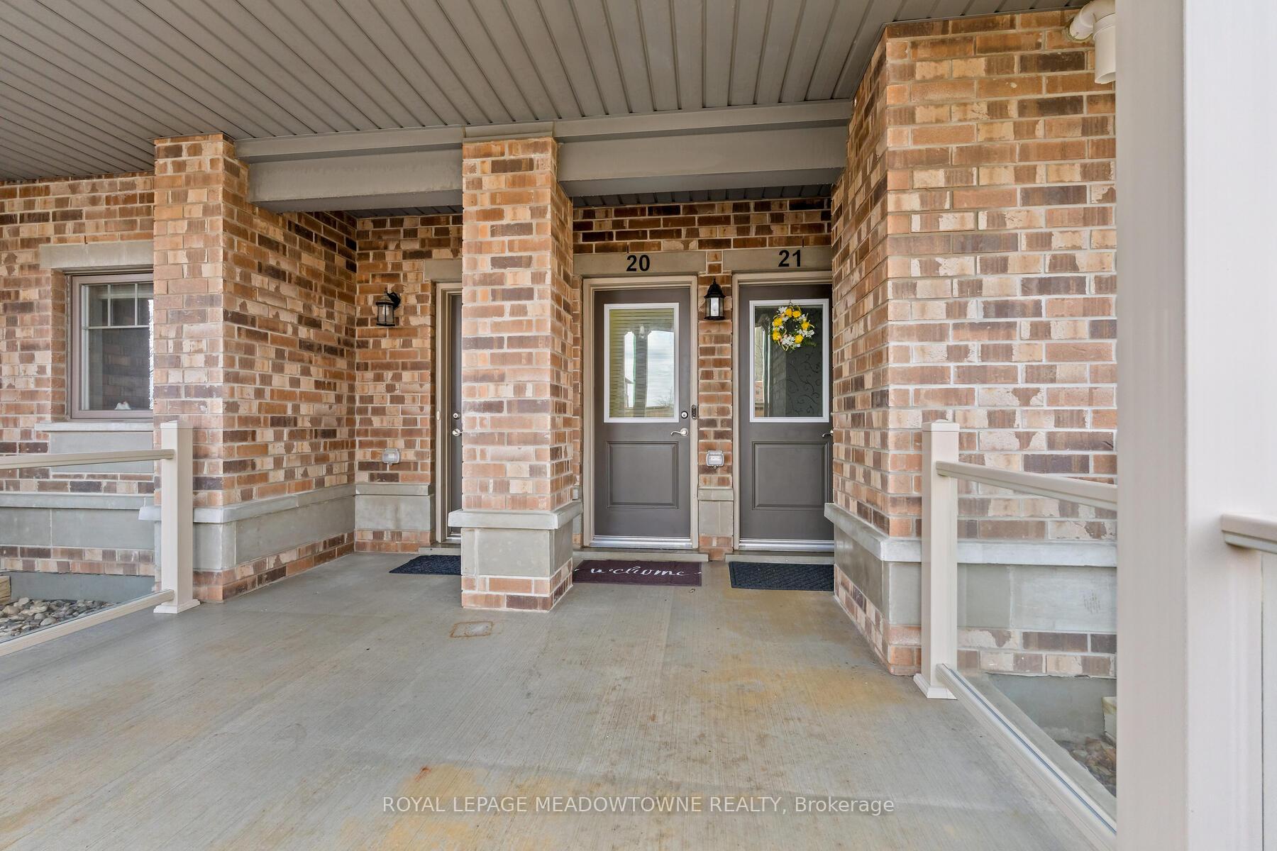 Photo 2 of Unit 20, 39 Kay Crescent, Guelph, Pineridge/Westminster Woods — HOMEH