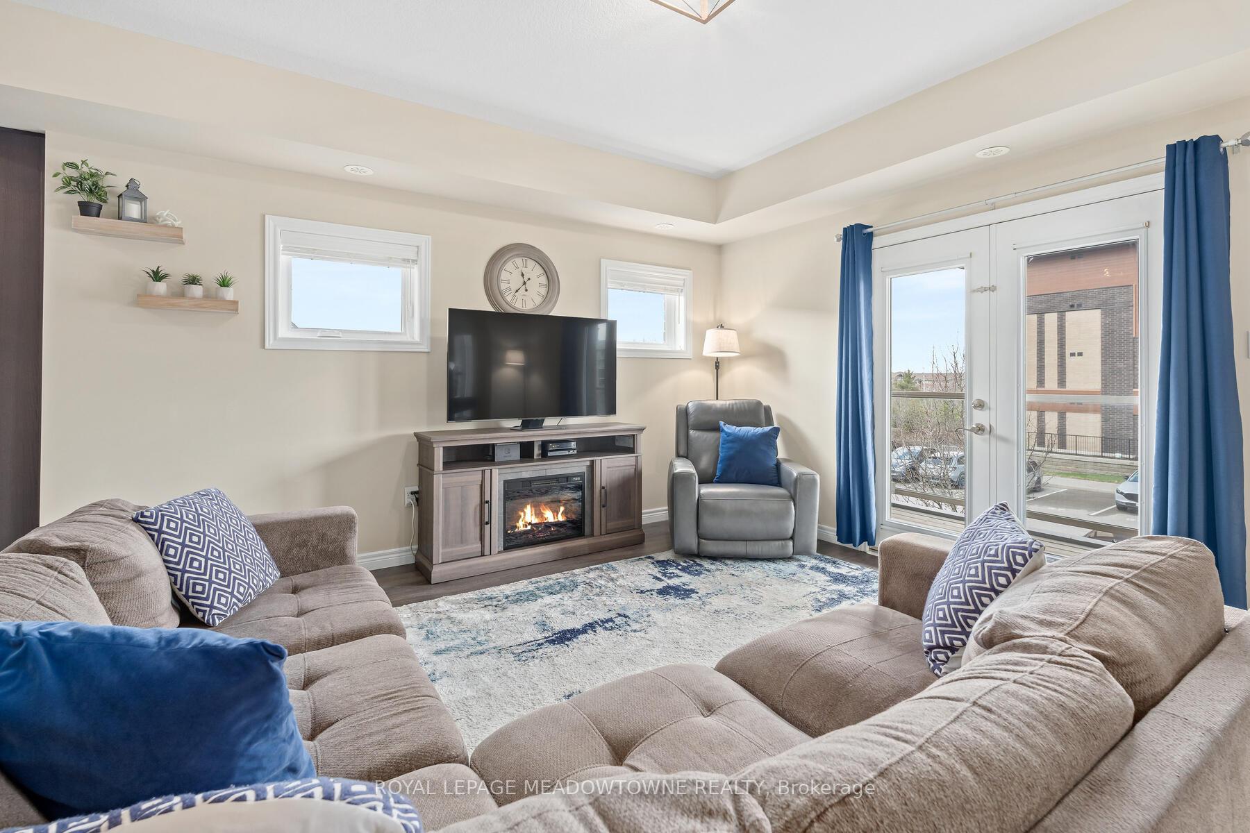 Photo 4 of Unit 20, 39 Kay Crescent, Guelph, Pineridge/Westminster Woods — HOMEH