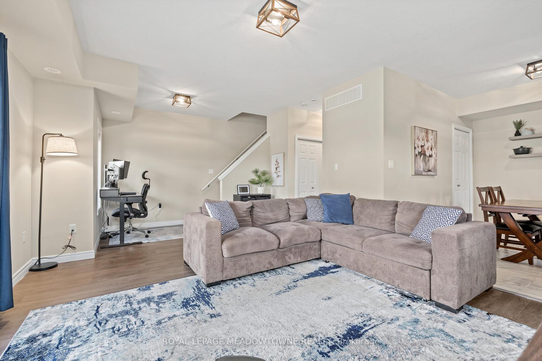 Photo 5 of Unit 20, 39 Kay Crescent, Guelph, Pineridge/Westminster Woods — HOMEH