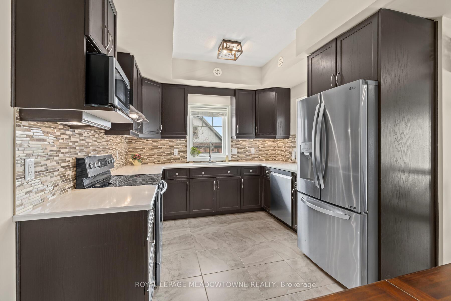 Photo 8 of Unit 20, 39 Kay Crescent, Guelph, Pineridge/Westminster Woods — HOMEH