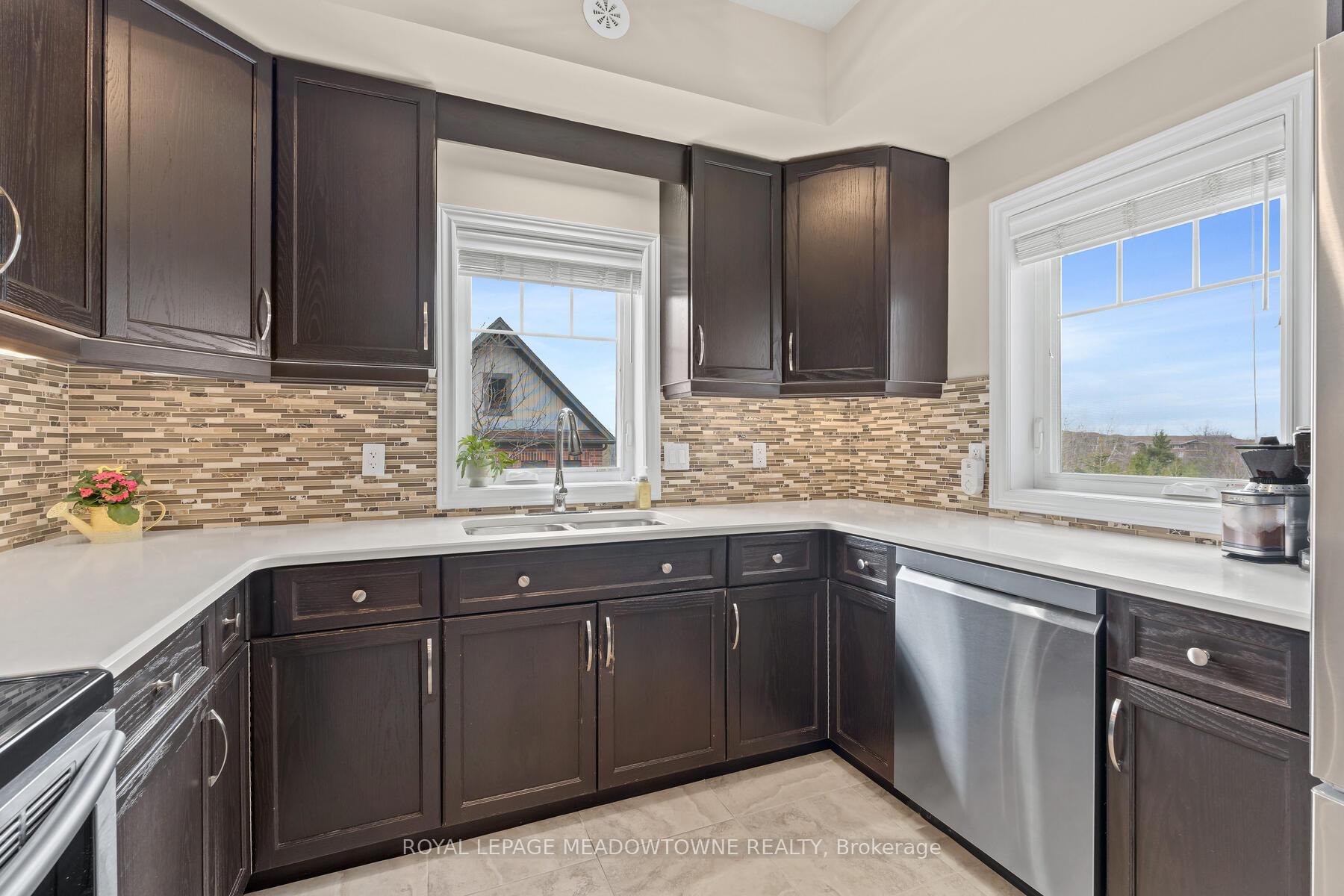 Photo 10 of Unit 20, 39 Kay Crescent, Guelph, Pineridge/Westminster Woods — HOMEH