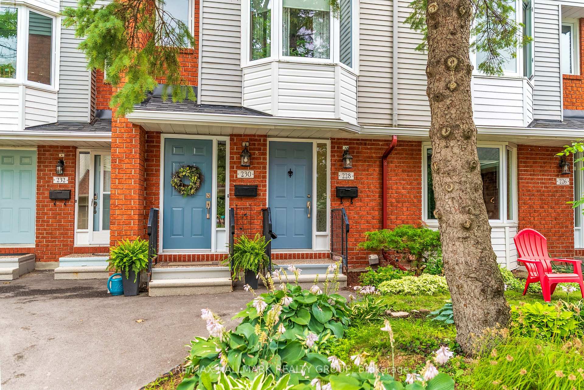 Photo 1 of Unit 6, 228 Harriot Private, Ottawa, Hunt Club Park/Greenboro — HOMEH