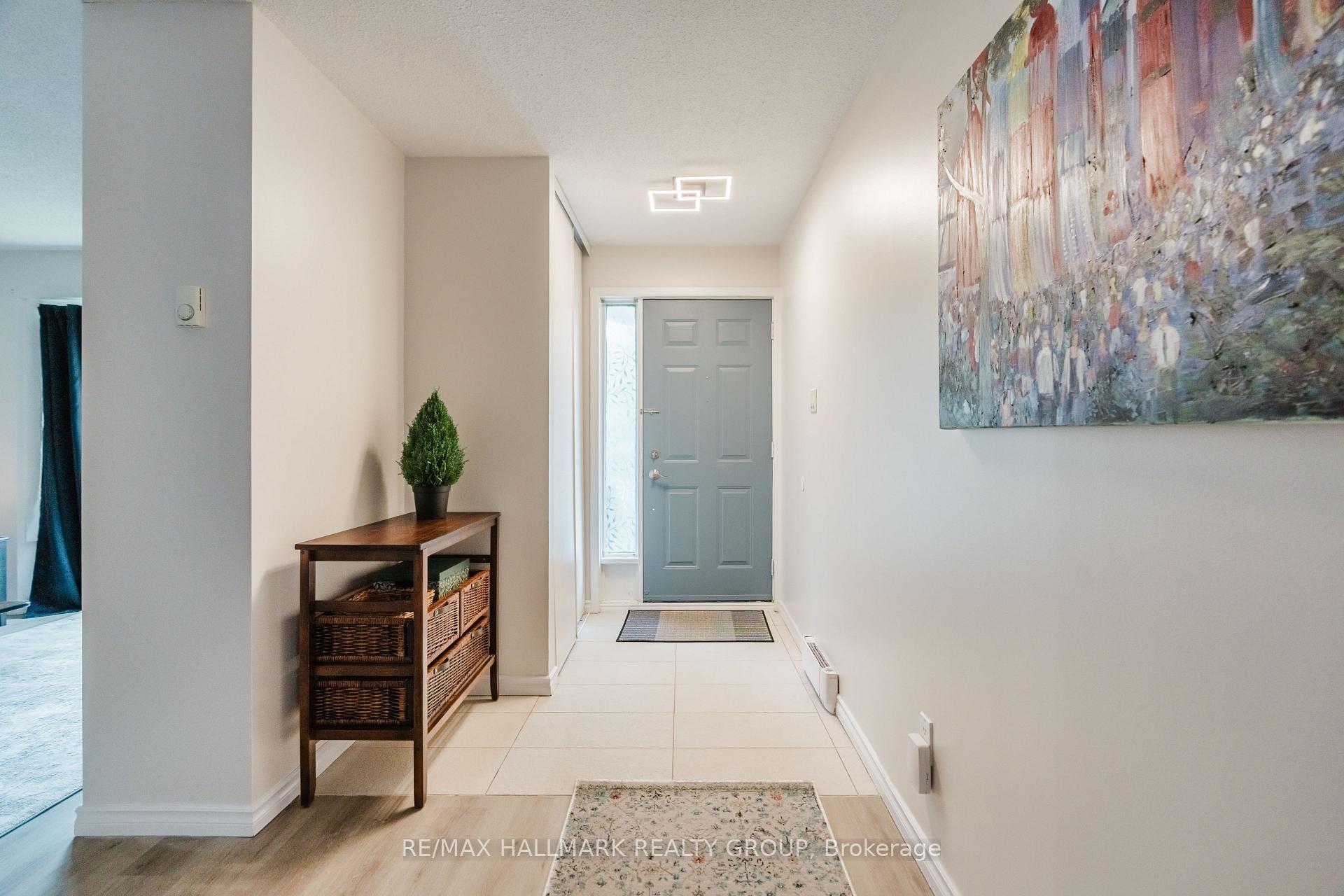 Photo 3 of Unit 6, 228 Harriot Private, Ottawa, Hunt Club Park/Greenboro — HOMEH