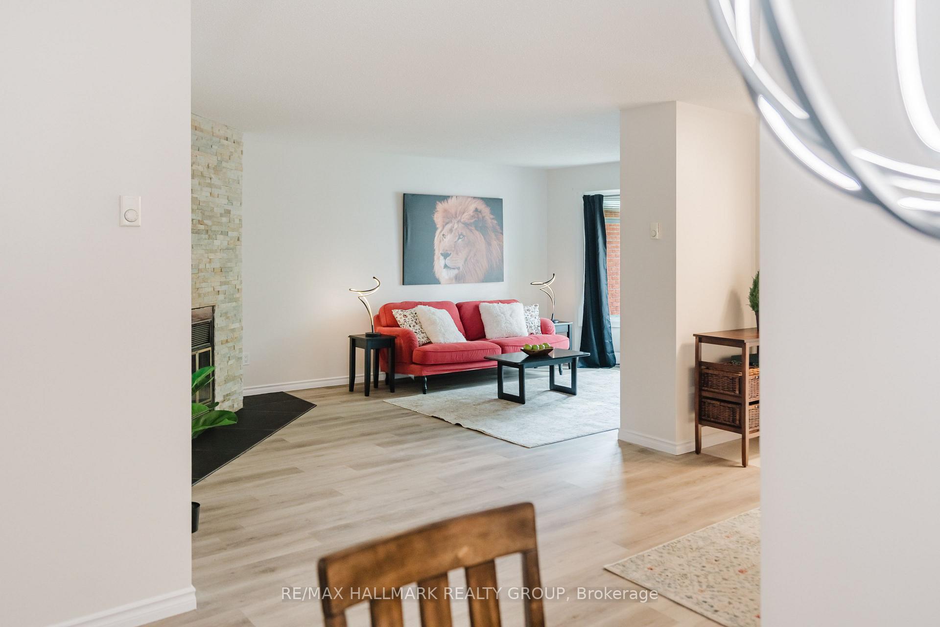 Photo 4 of Unit 6, 228 Harriot Private, Ottawa, Hunt Club Park/Greenboro — HOMEH