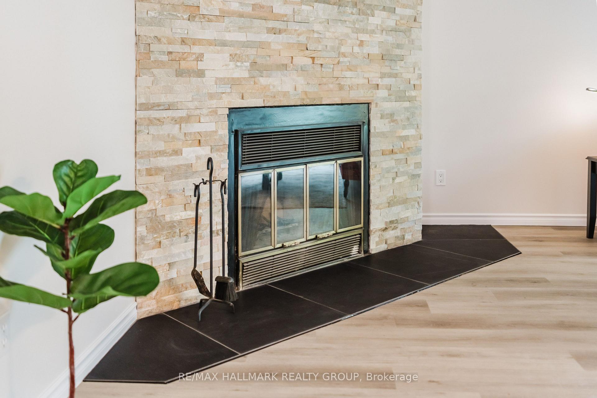 Photo 5 of Unit 6, 228 Harriot Private, Ottawa, Hunt Club Park/Greenboro — HOMEH