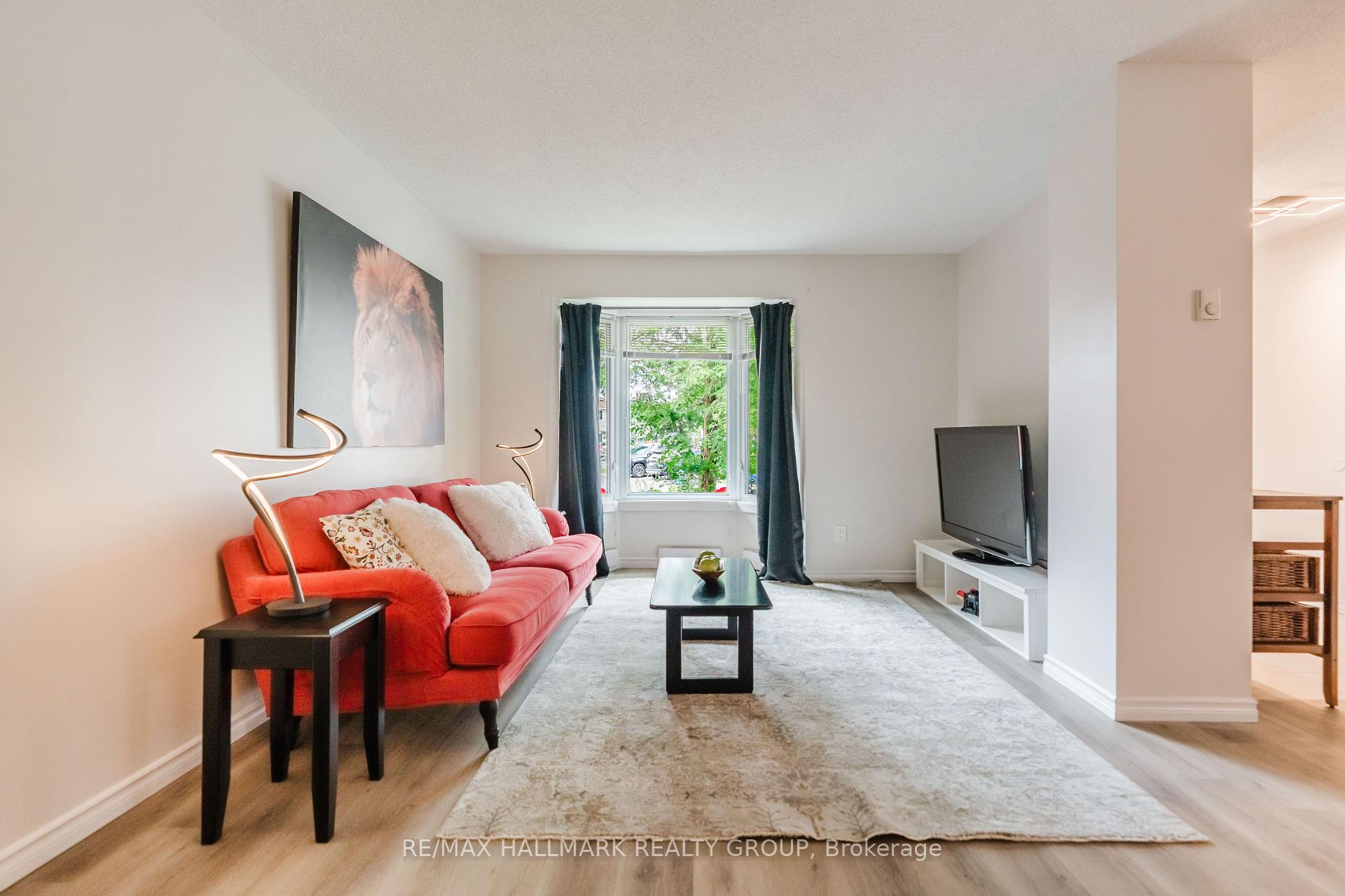 Photo 6 of Unit 6, 228 Harriot Private, Ottawa, Hunt Club Park/Greenboro — HOMEH
