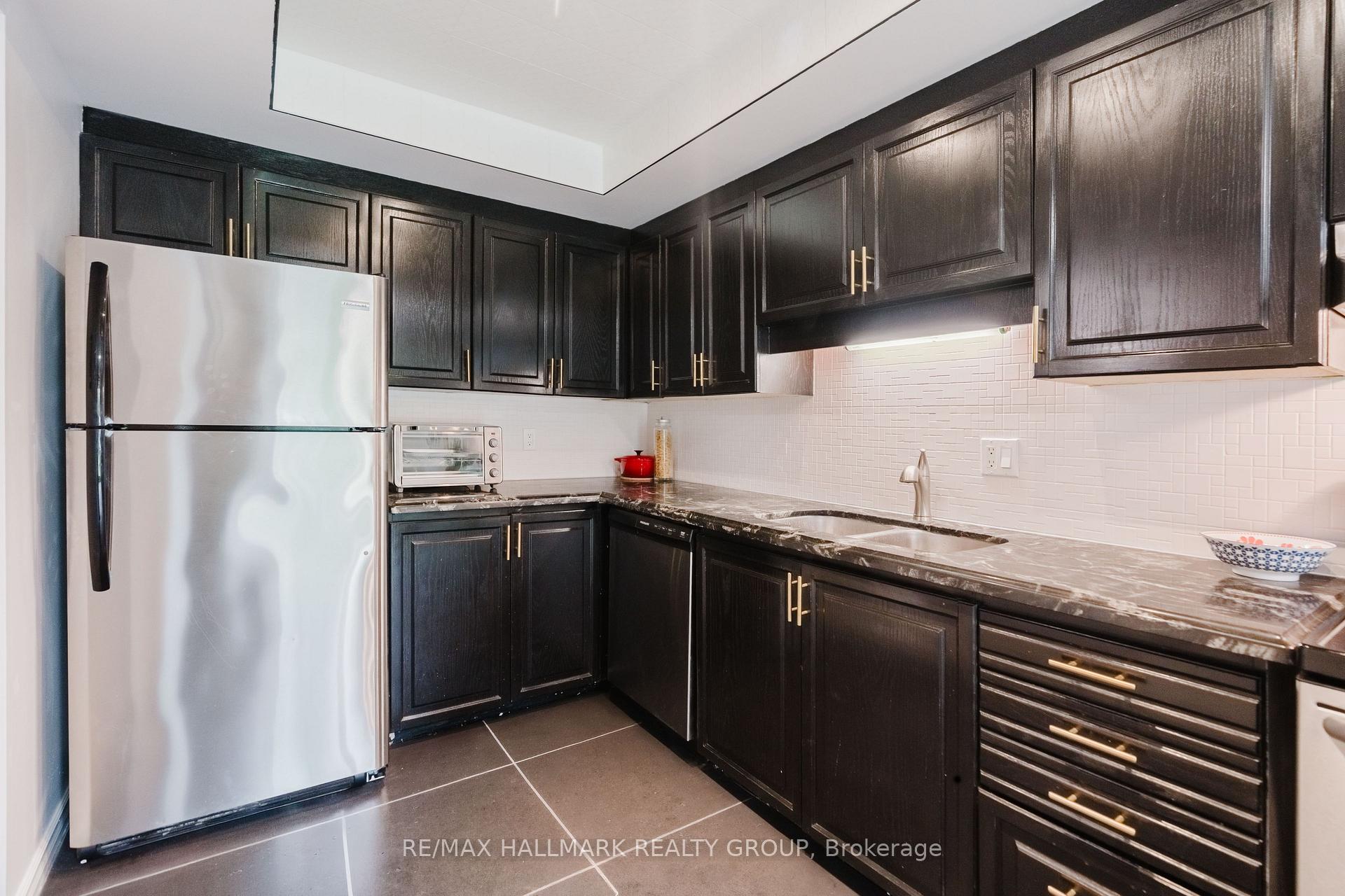 Photo 14 of Unit 6, 228 Harriot Private, Ottawa, Hunt Club Park/Greenboro — HOMEH