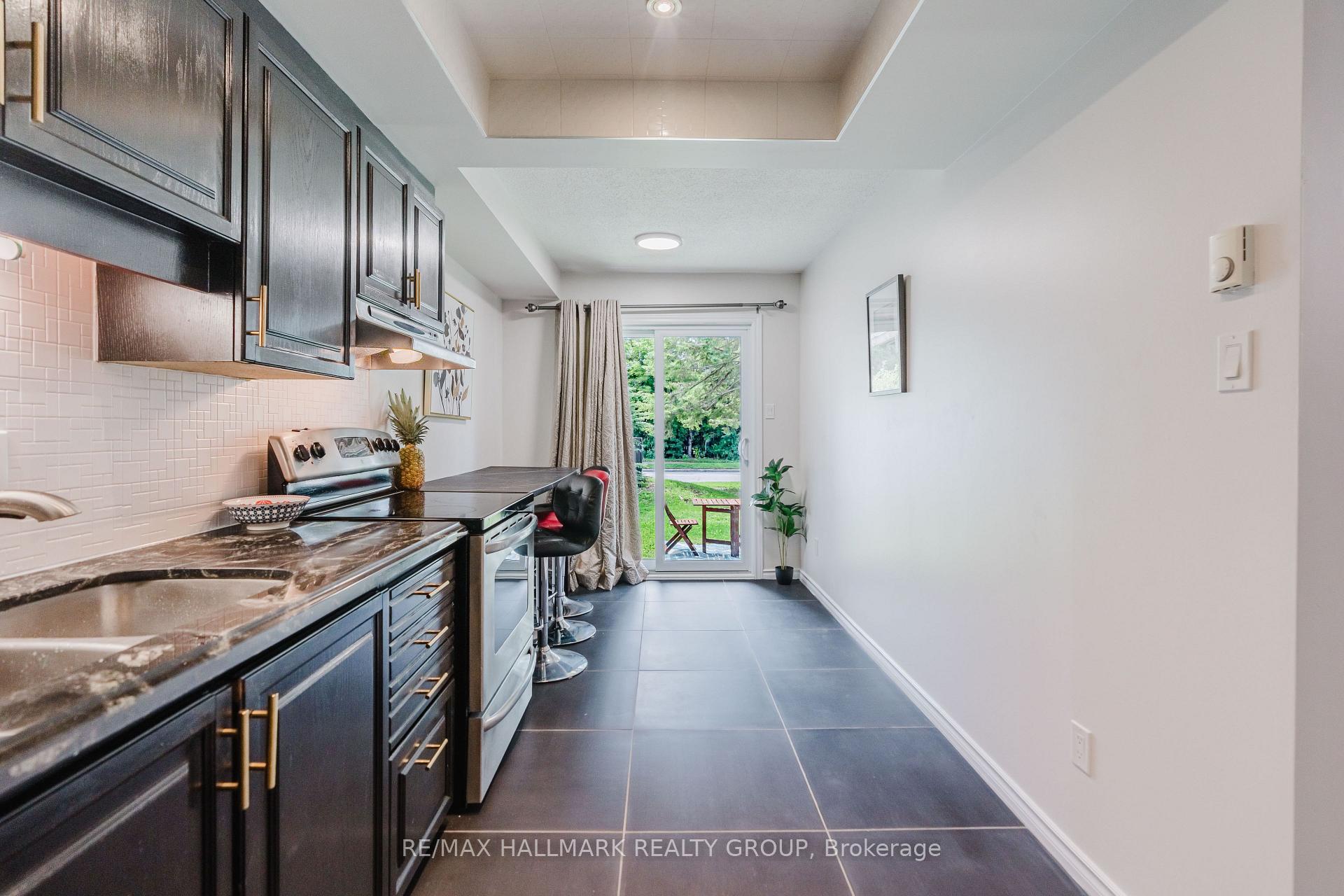 Photo 16 of Unit 6, 228 Harriot Private, Ottawa, Hunt Club Park/Greenboro — HOMEH