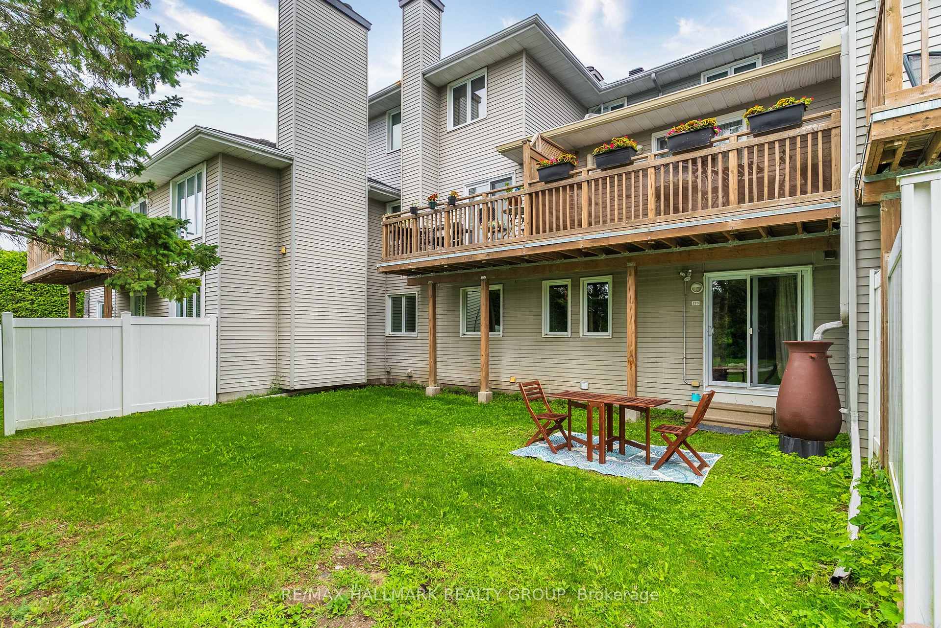 Photo 34 of Unit 6, 228 Harriot Private, Ottawa, Hunt Club Park/Greenboro — HOMEH