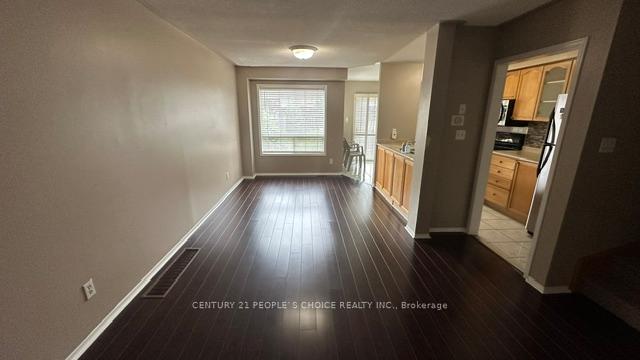 Photo 3 of Unit Upper, 7530 Magistrate Terrace, Mississauga, Meadowvale Village — HOMEH