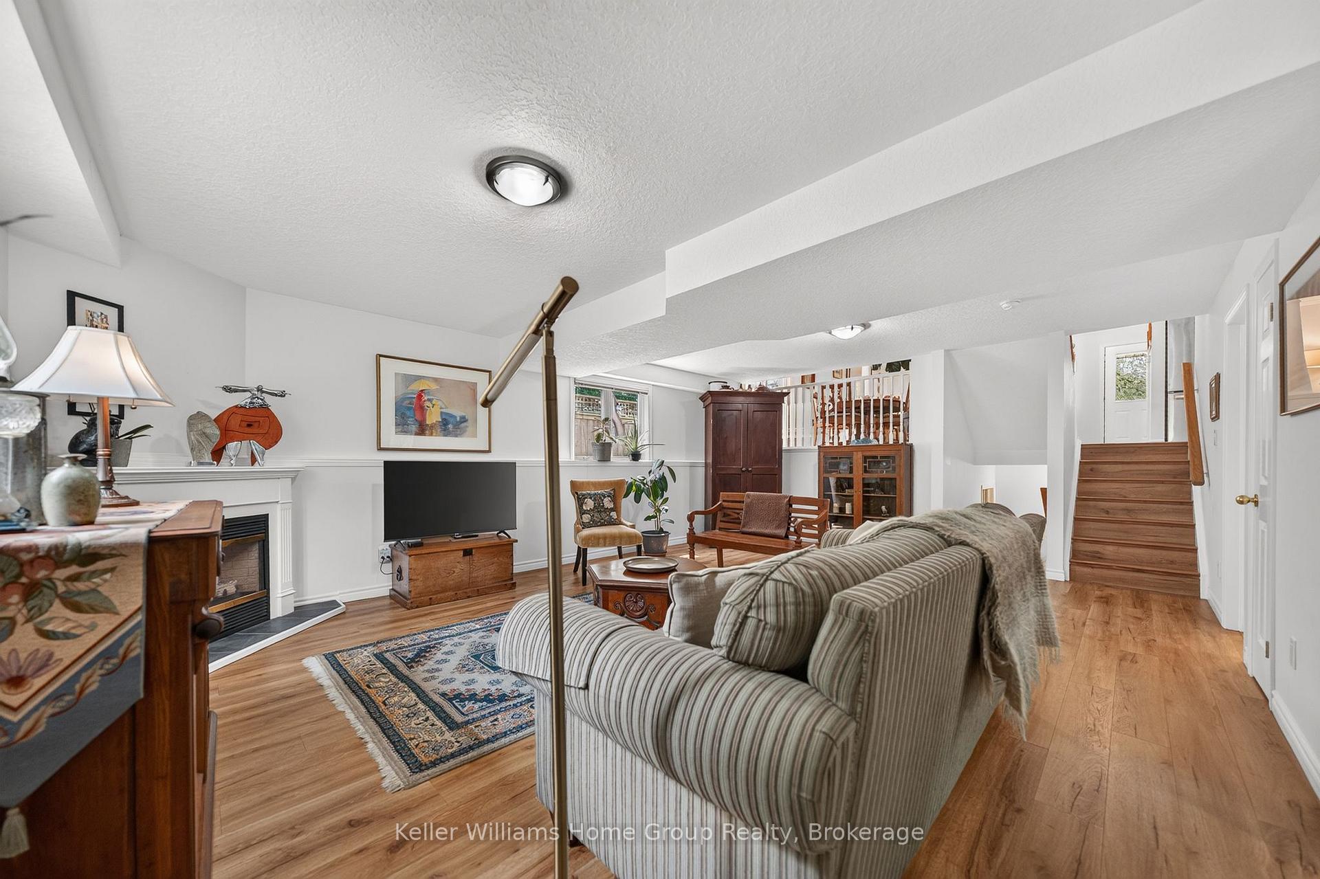 Photo 23 of 380 Prince's Street, Centre Wellington, Fergus — HOMEH