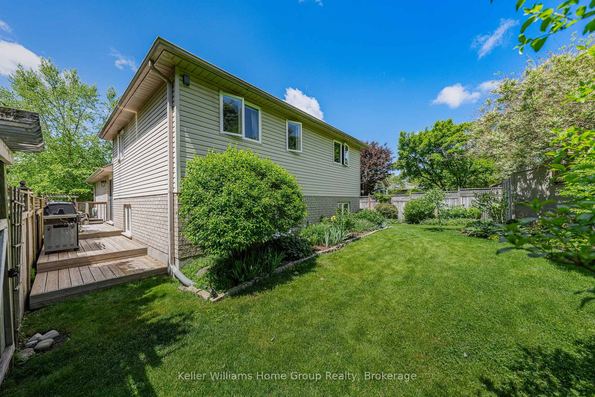 Photo 40 of 380 Prince's Street, Centre Wellington, Fergus — HOMEH