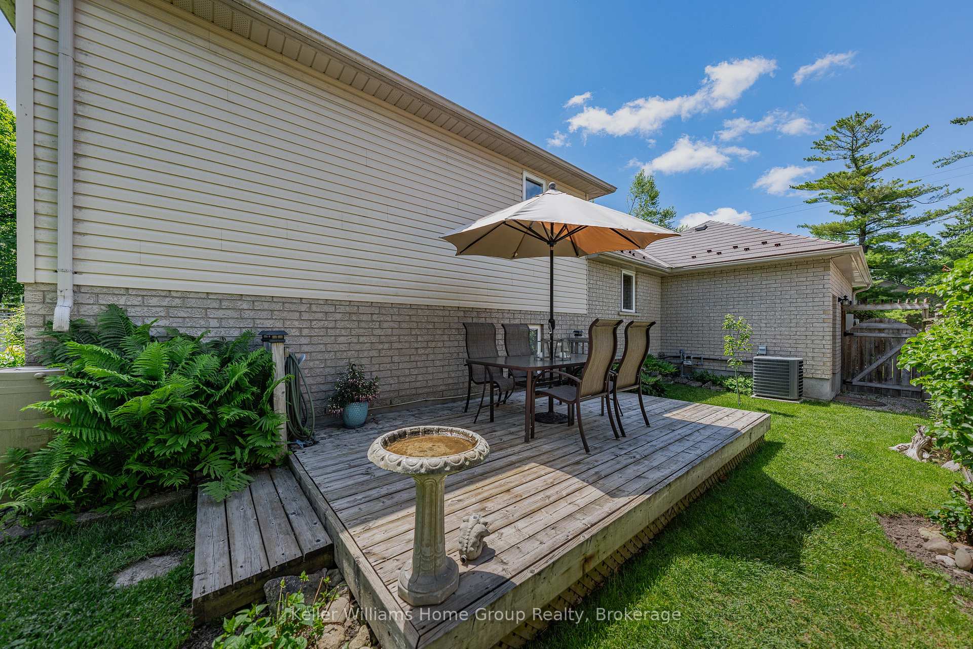 Photo 44 of 380 Prince's Street, Centre Wellington, Fergus — HOMEH